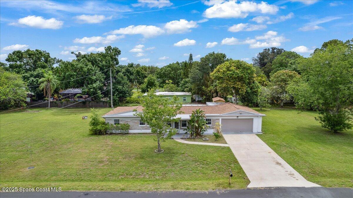 329 Lake Court