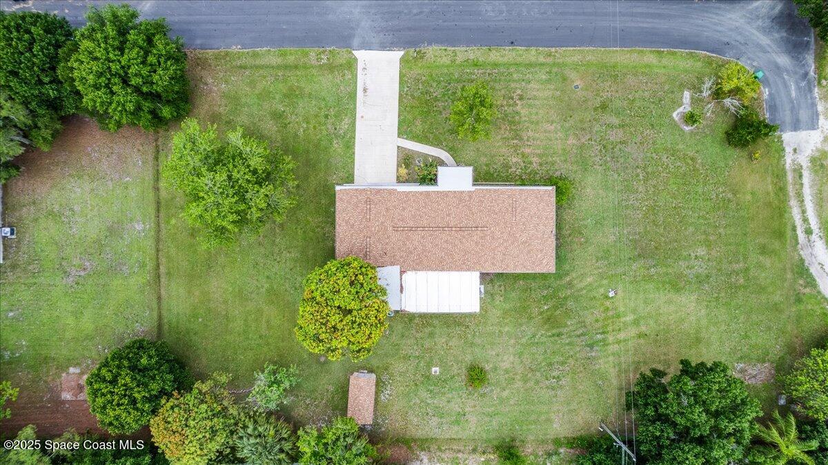 329 Lake Court