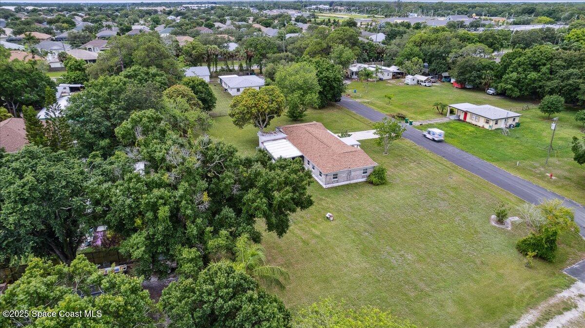 329 Lake Court