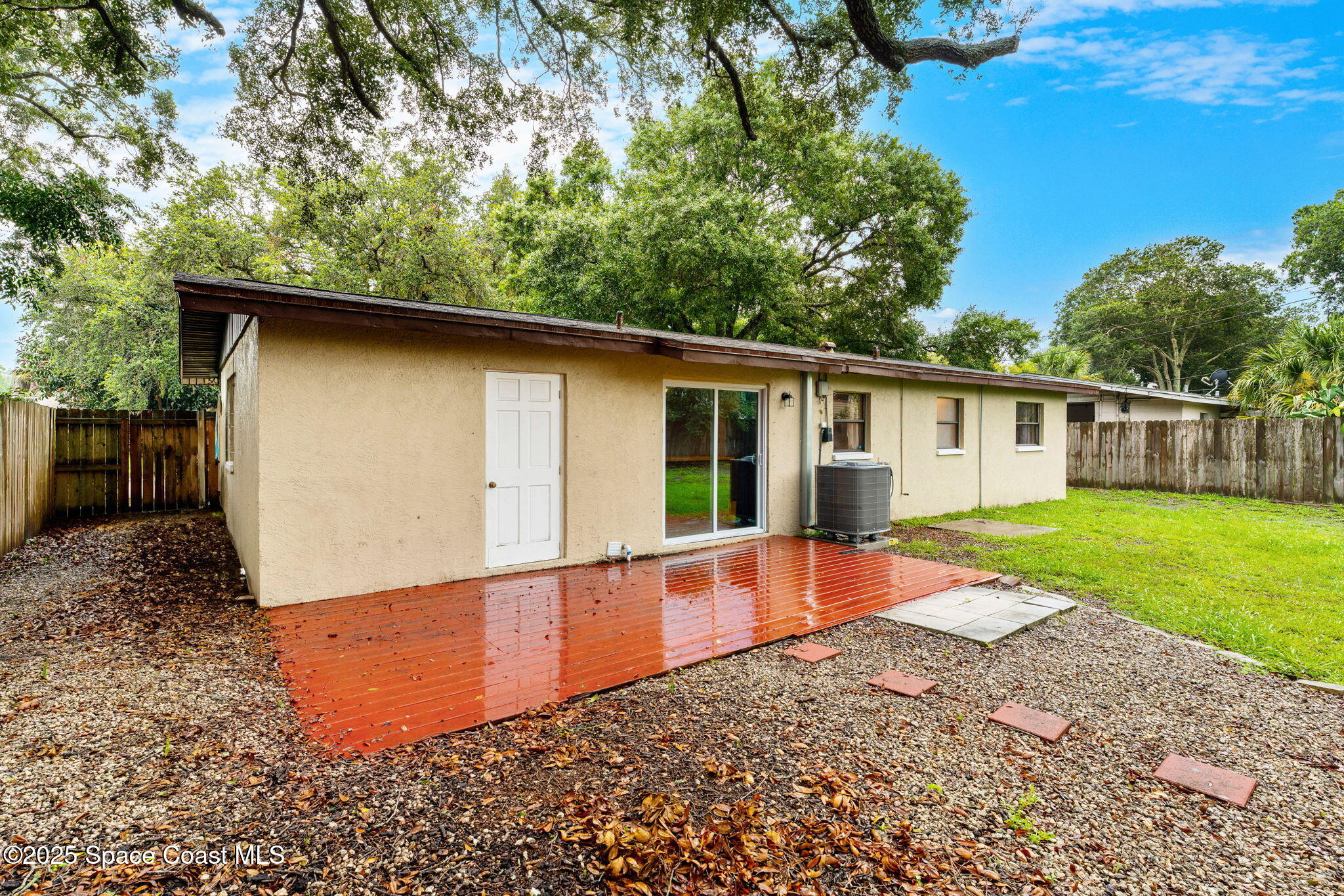 2508 Hathaway Drive