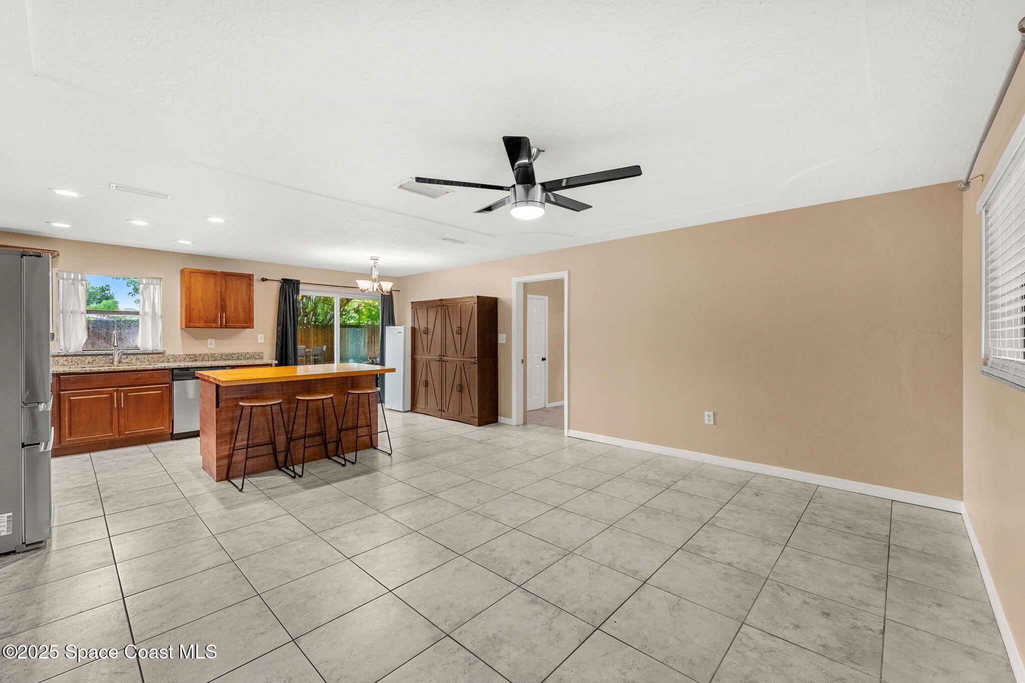 2508 Hathaway Drive