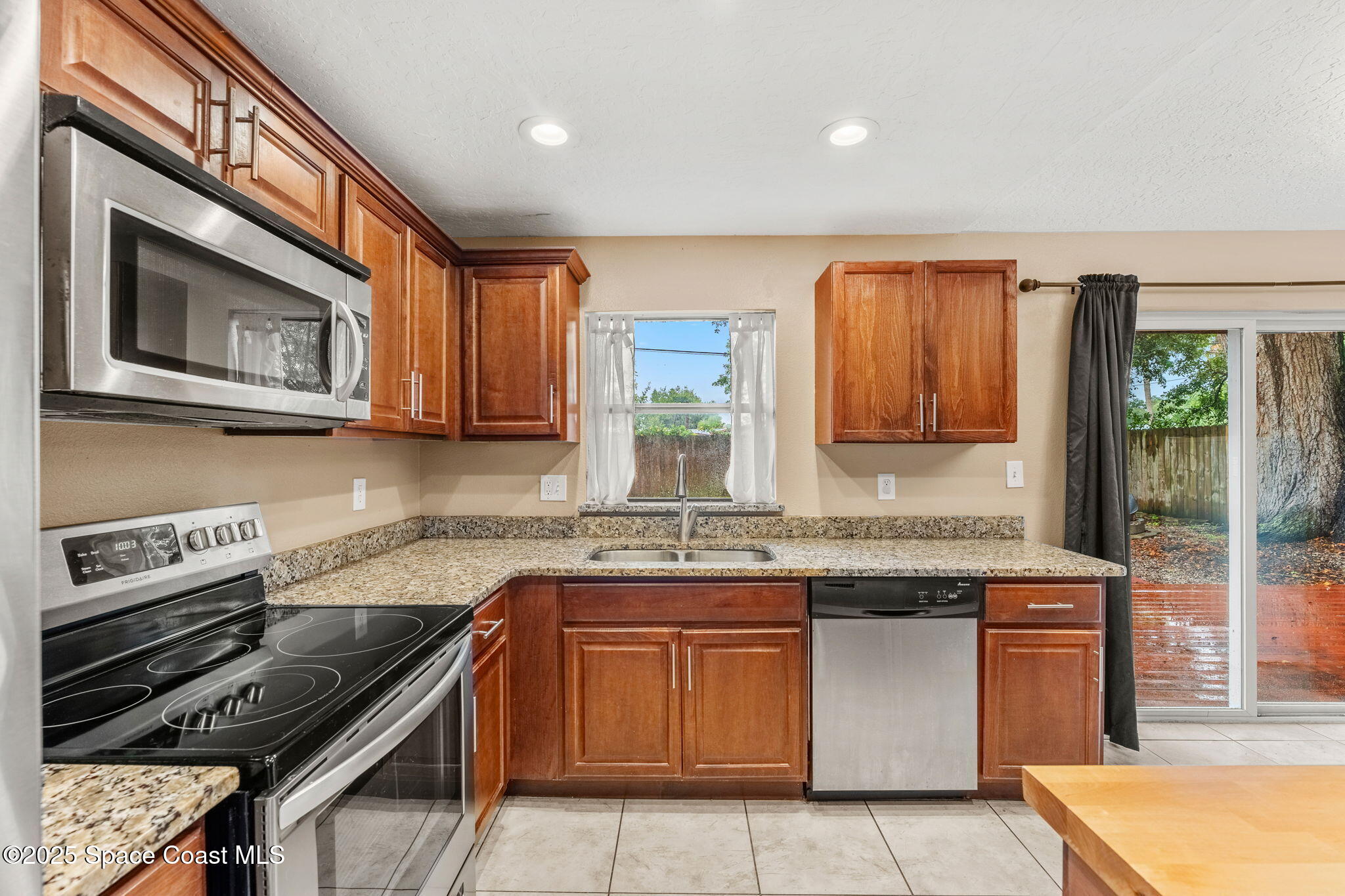 2508 Hathaway Drive