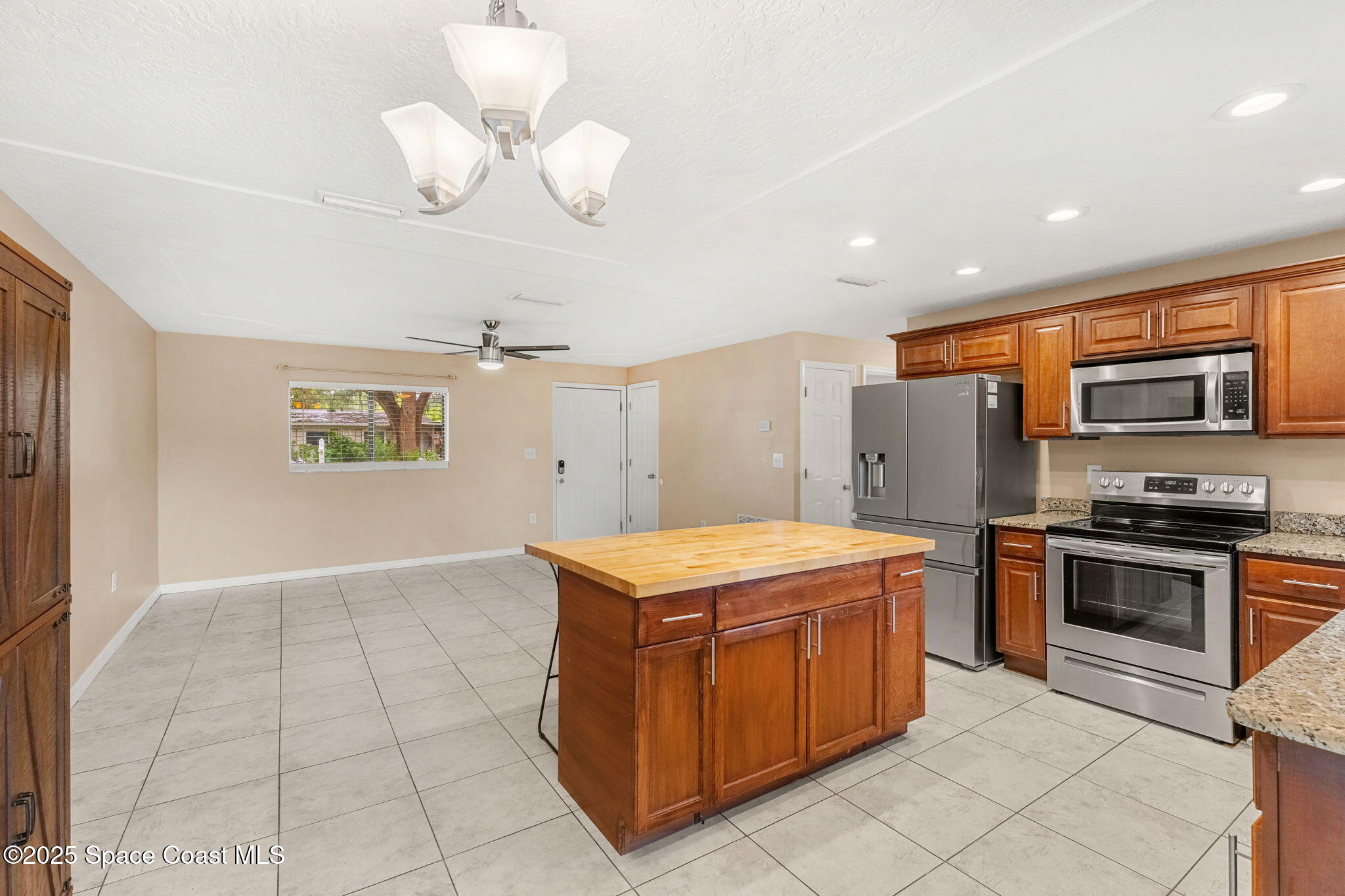 2508 Hathaway Drive
