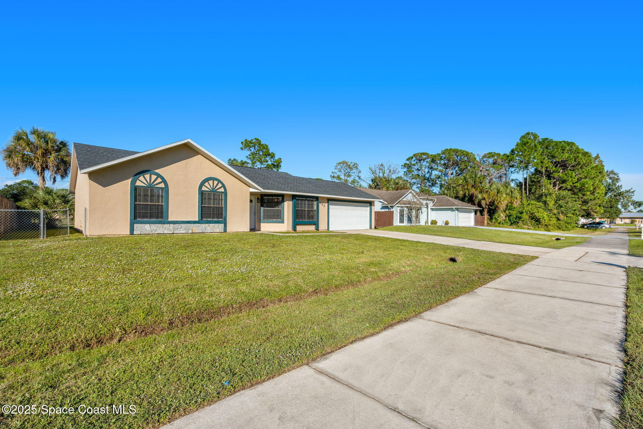 923 Pace Drive NW