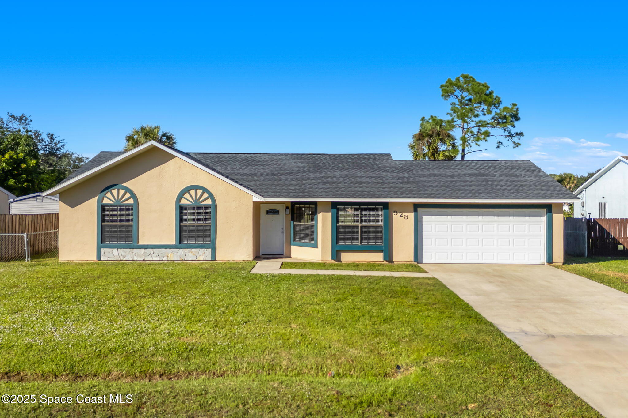 923 Pace Drive NW