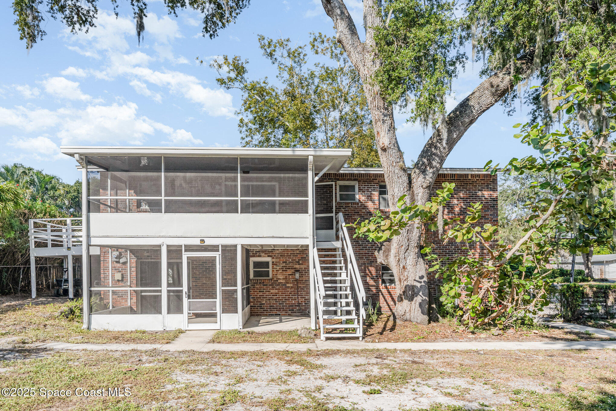 635 Orange Court