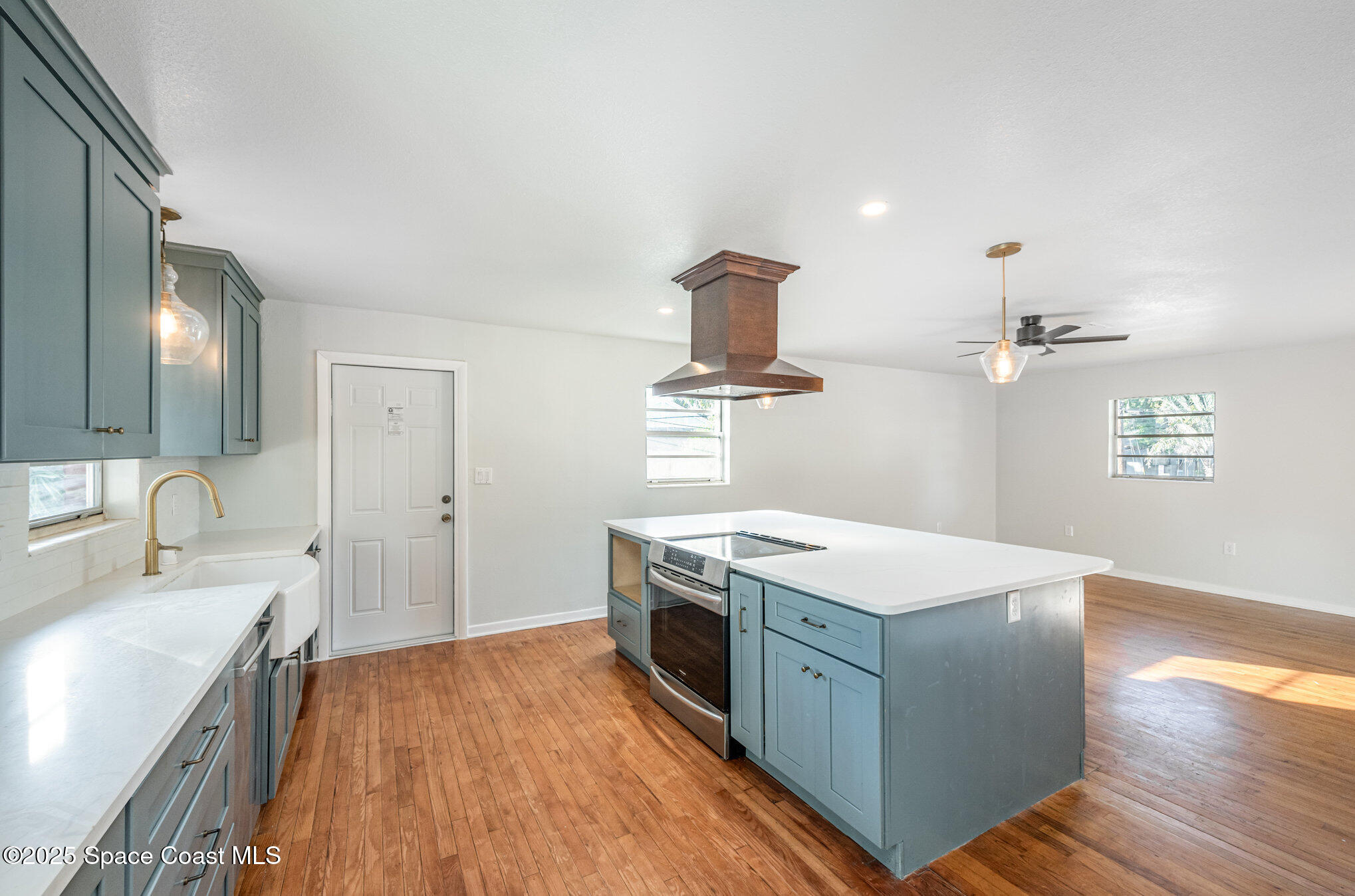 635 Orange Court