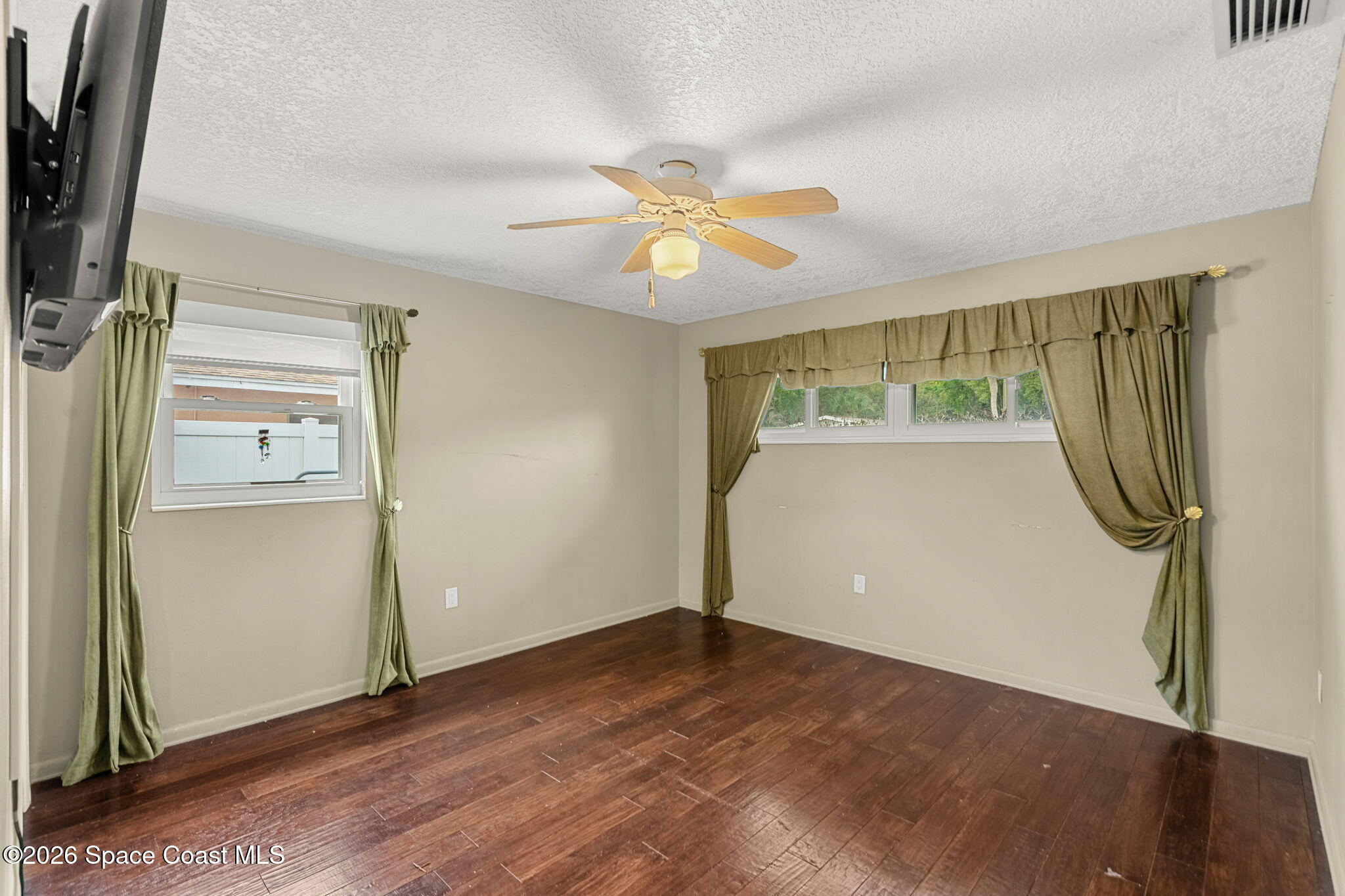 2608 Applewood Drive