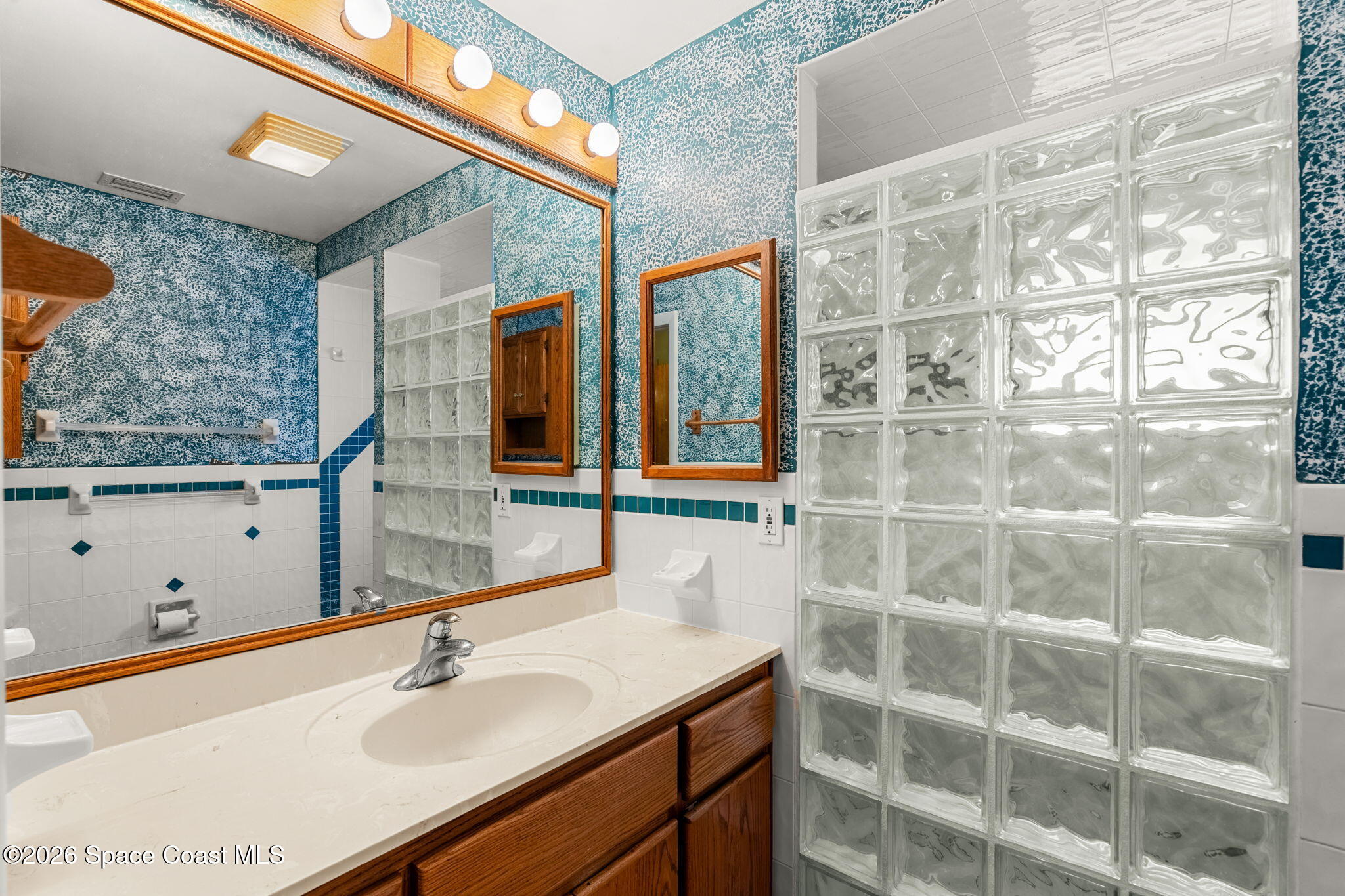 2608 Applewood Drive