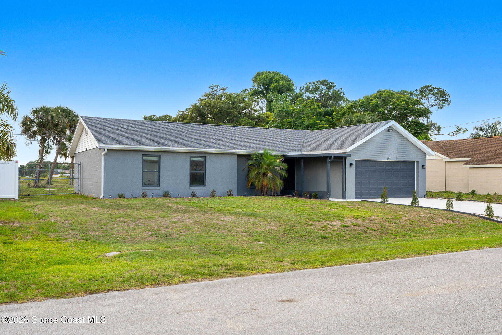 271 Dorado Avenue NE