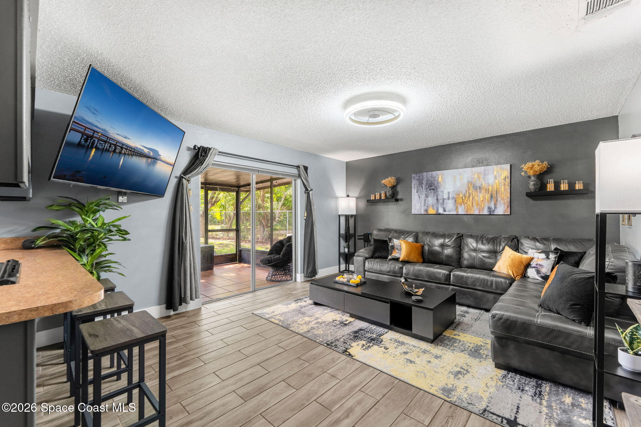 271 Dorado Avenue NE