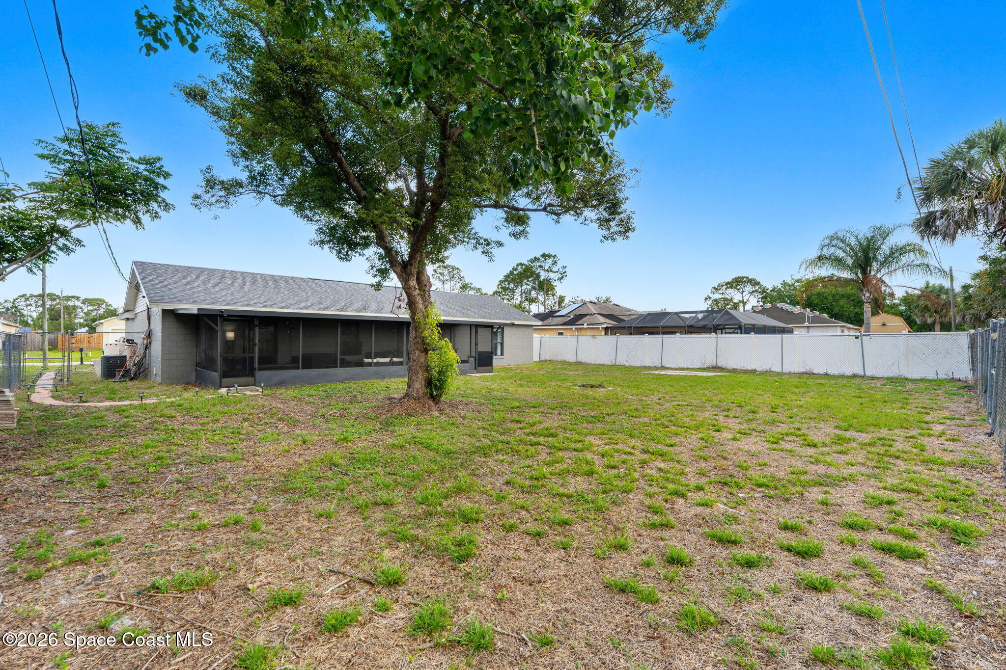 271 Dorado Avenue NE