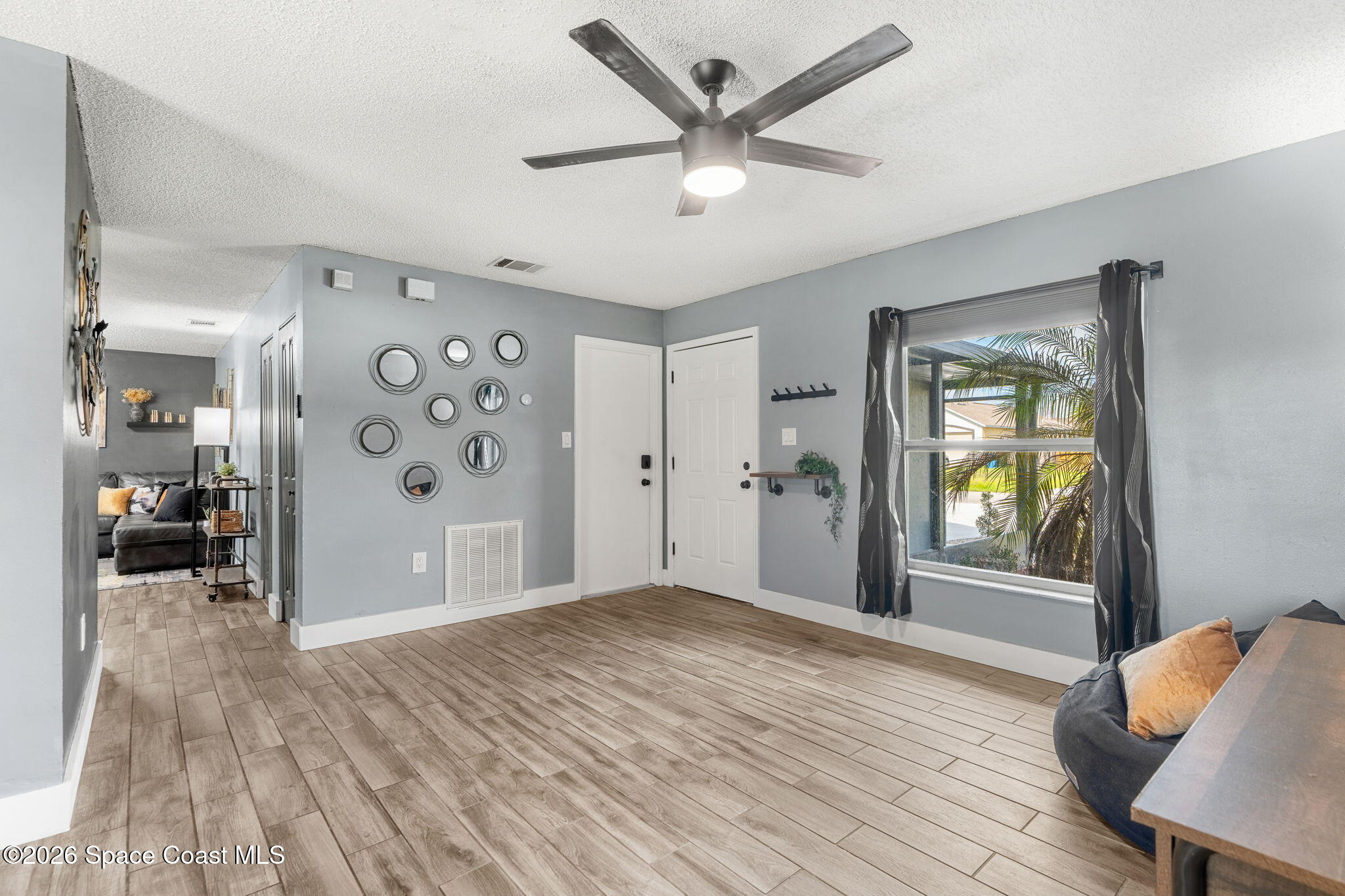 271 Dorado Avenue NE