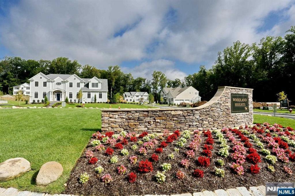 9 Flintlock Road