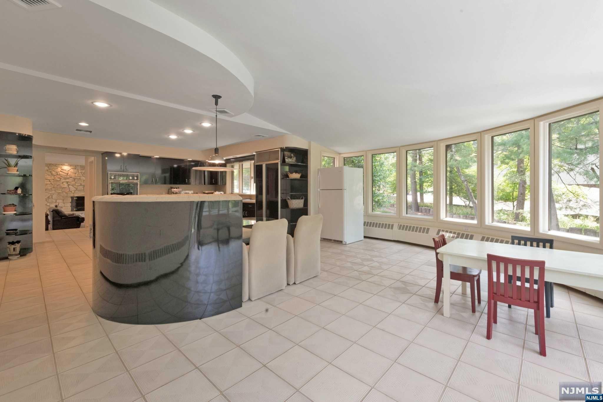 245 East Saddle River Road
