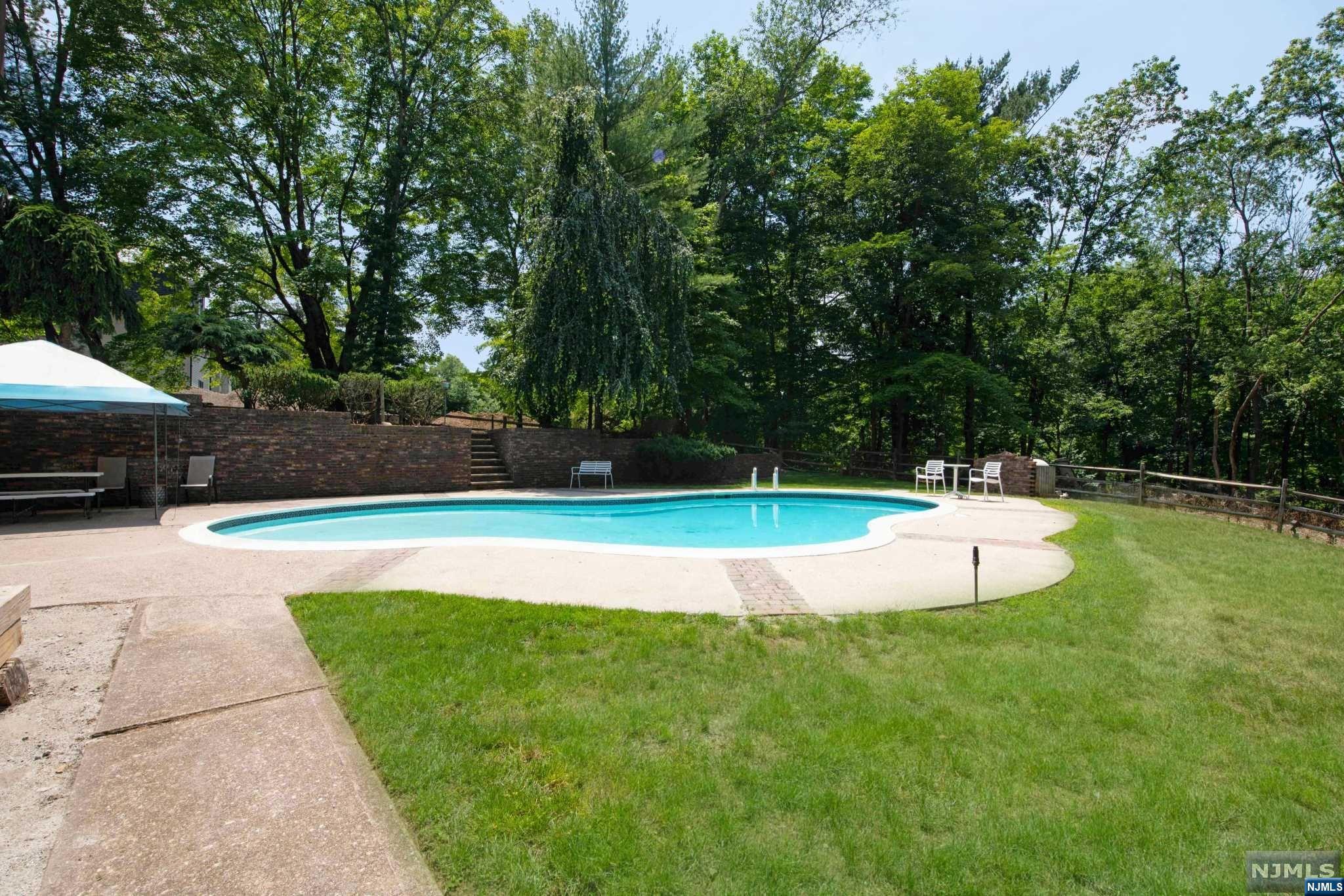 245 East Saddle River Road