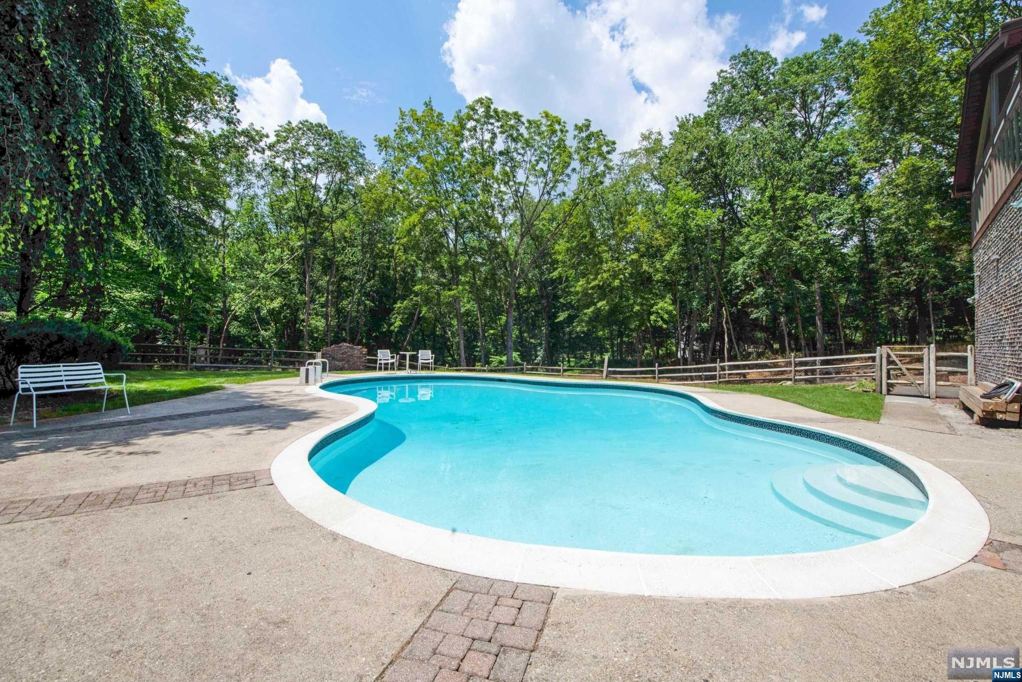 245 East Saddle River Road