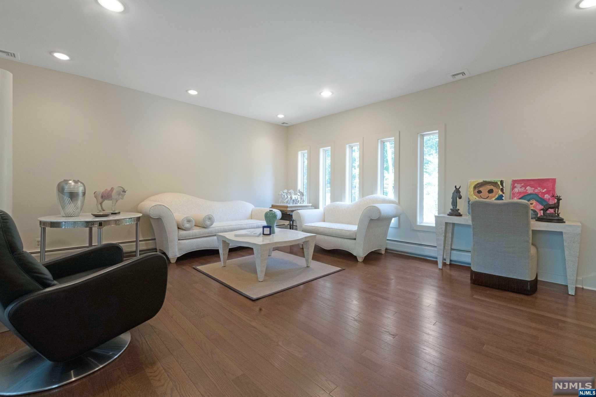 245 East Saddle River Road