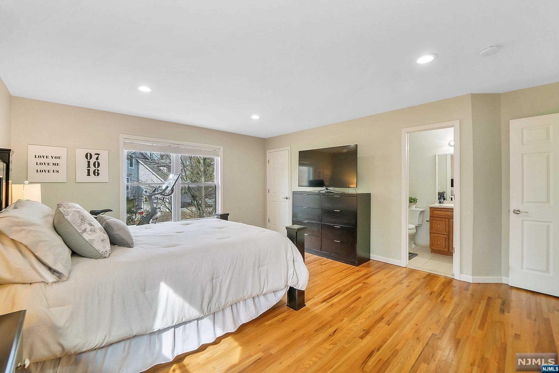 52 Beechwood Drive