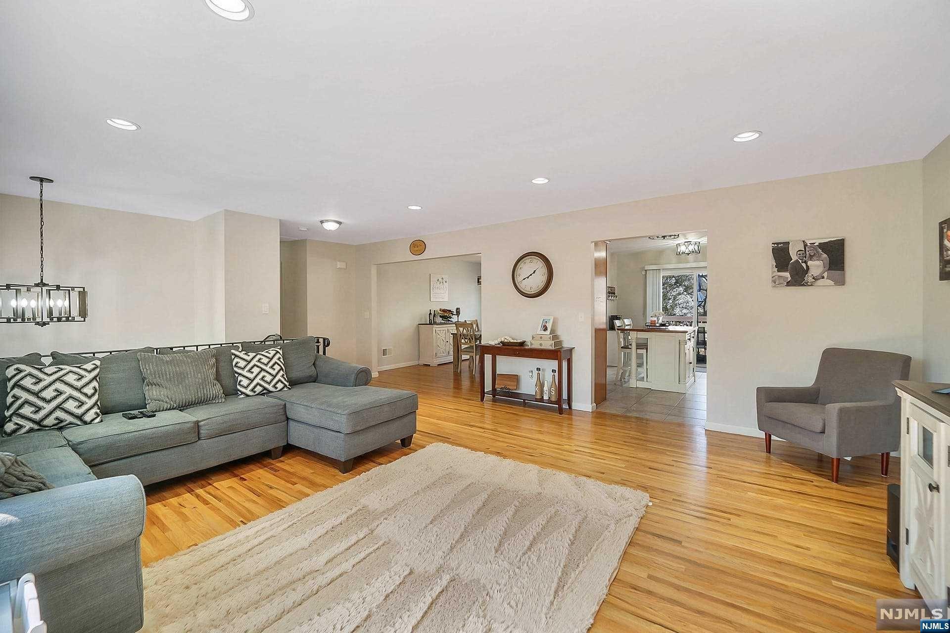 52 Beechwood Drive