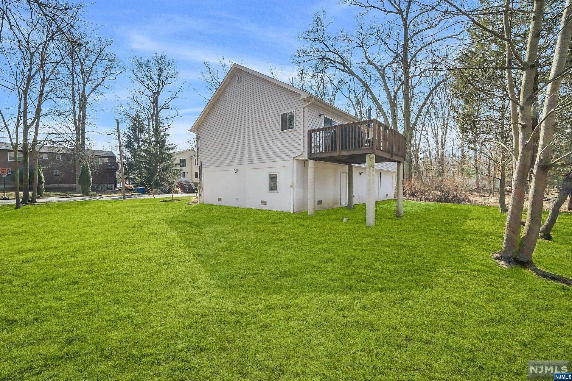 52 Beechwood Drive
