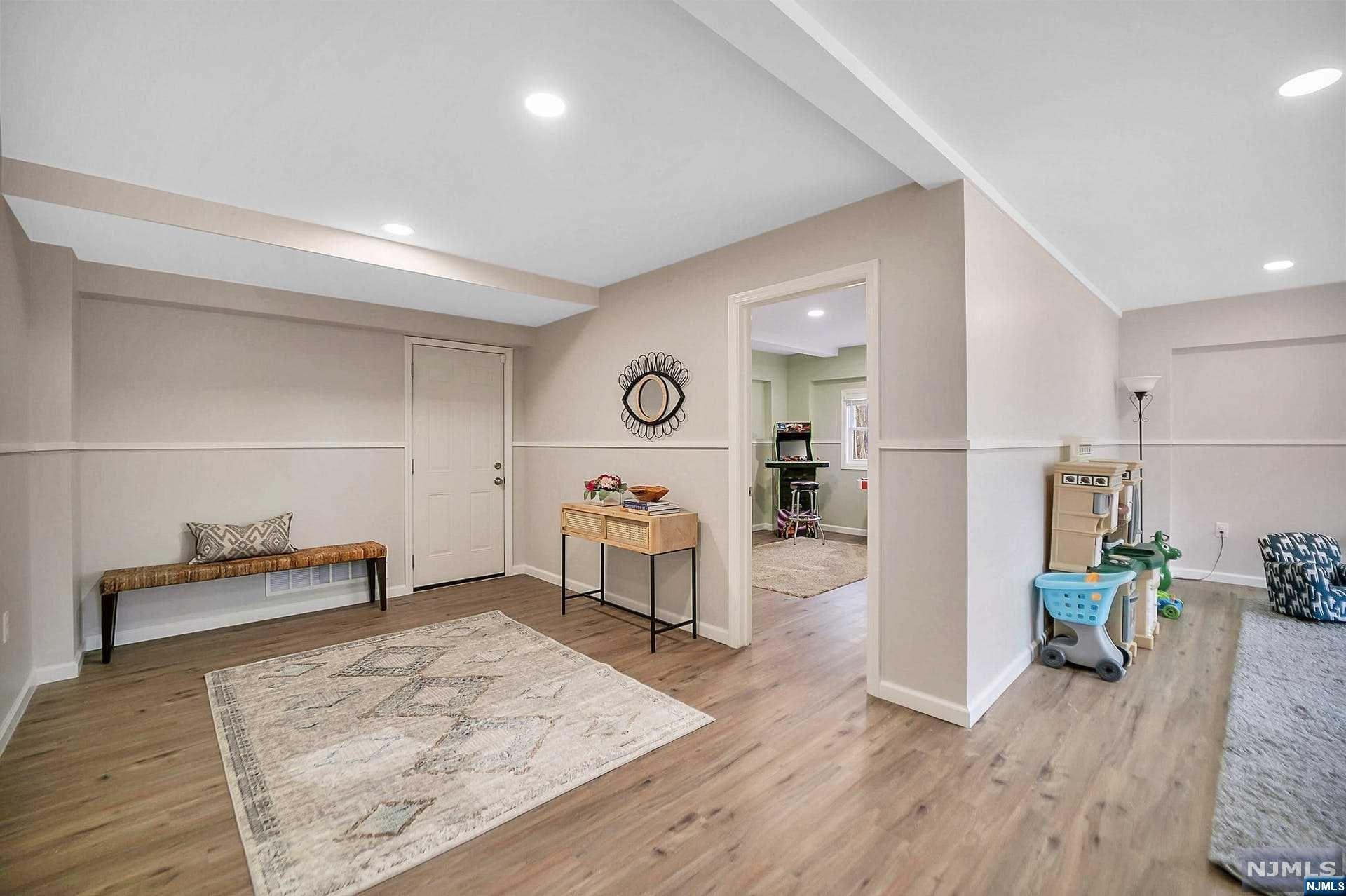 52 Beechwood Drive