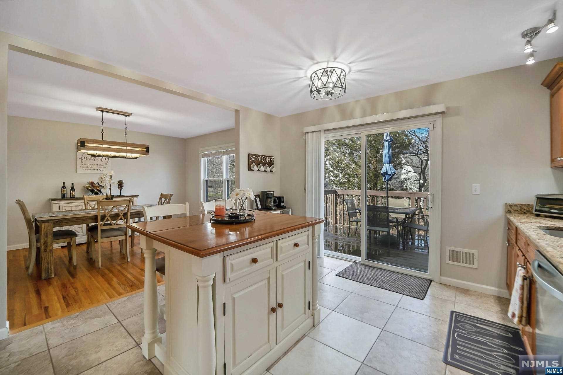 52 Beechwood Drive