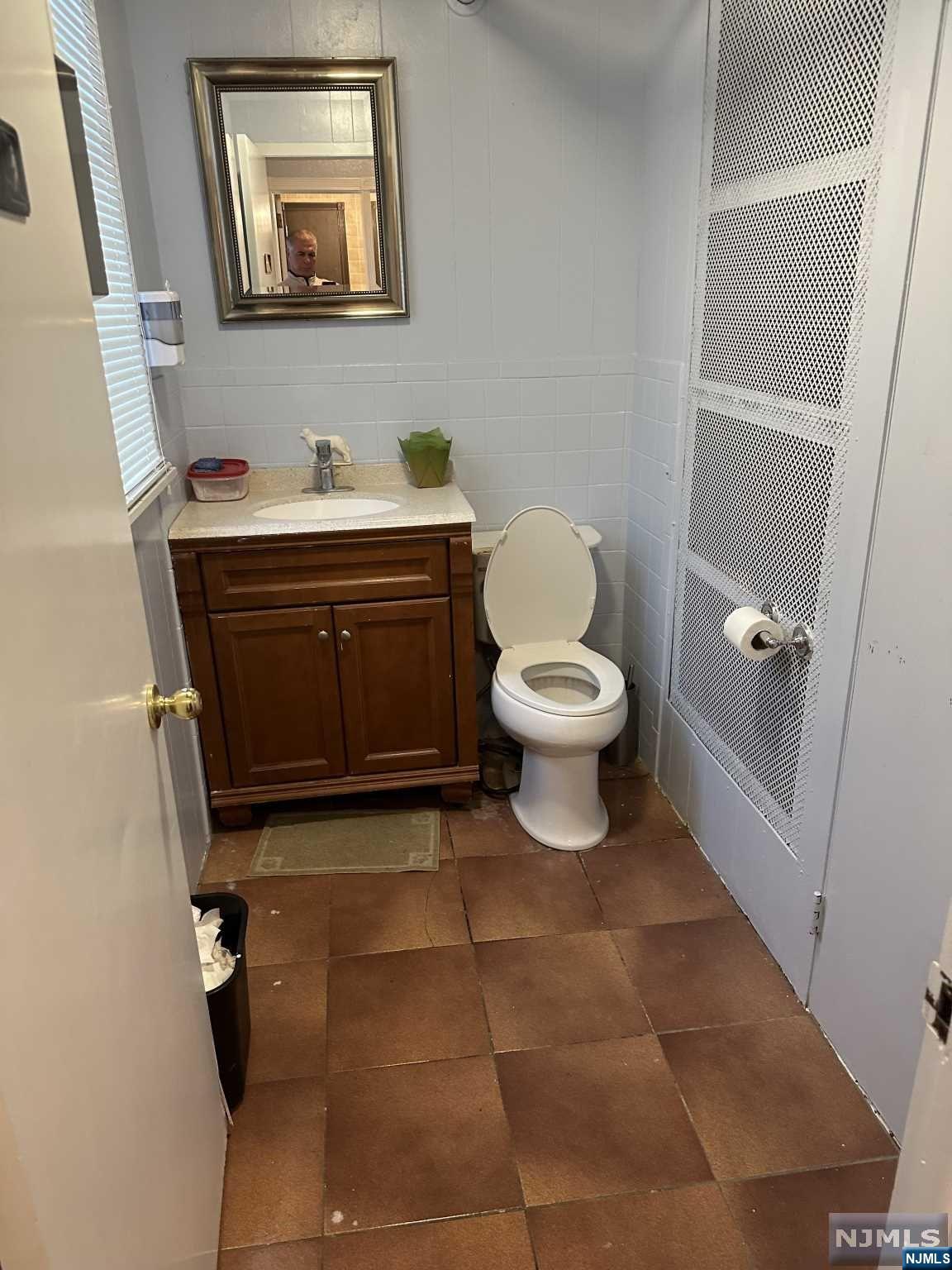 18 Central Avenue Unit: 22 & 24