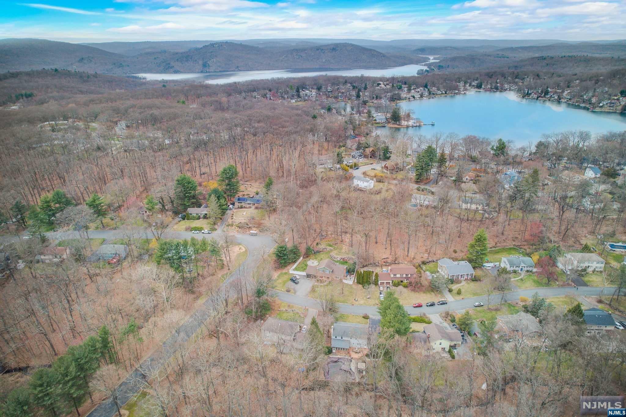 6 Sweetwater Lane