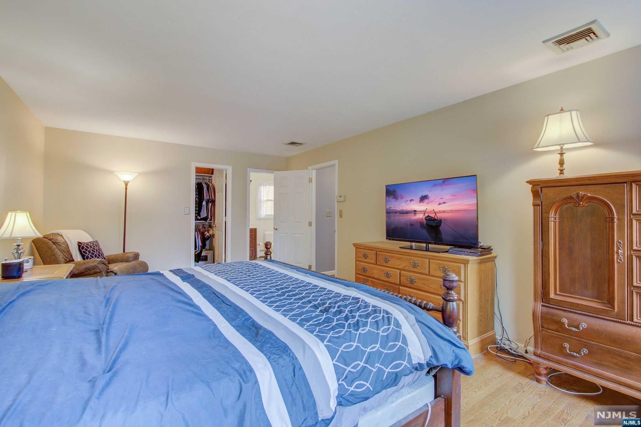 6 Sweetwater Lane