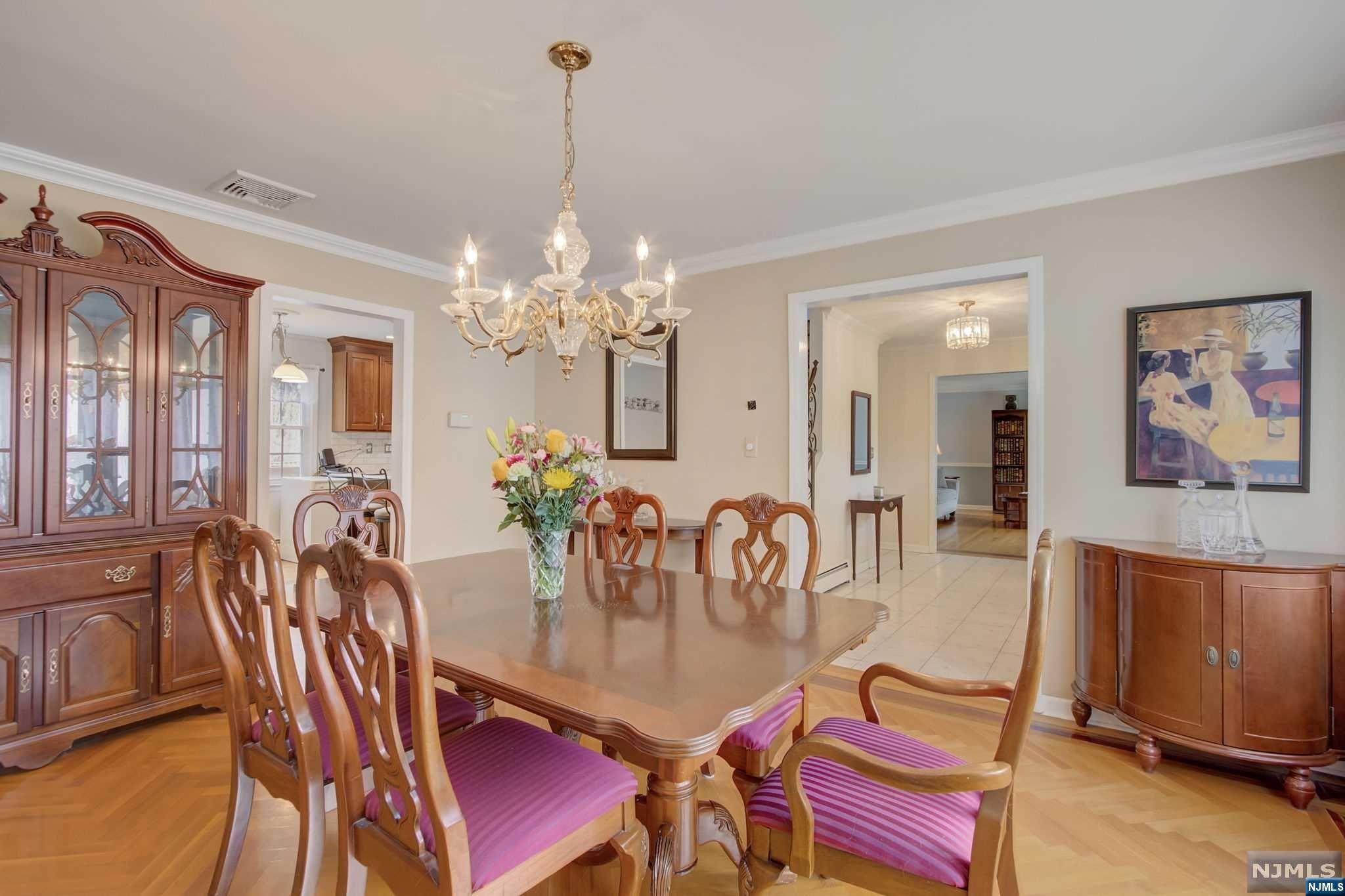 6 Sweetwater Lane