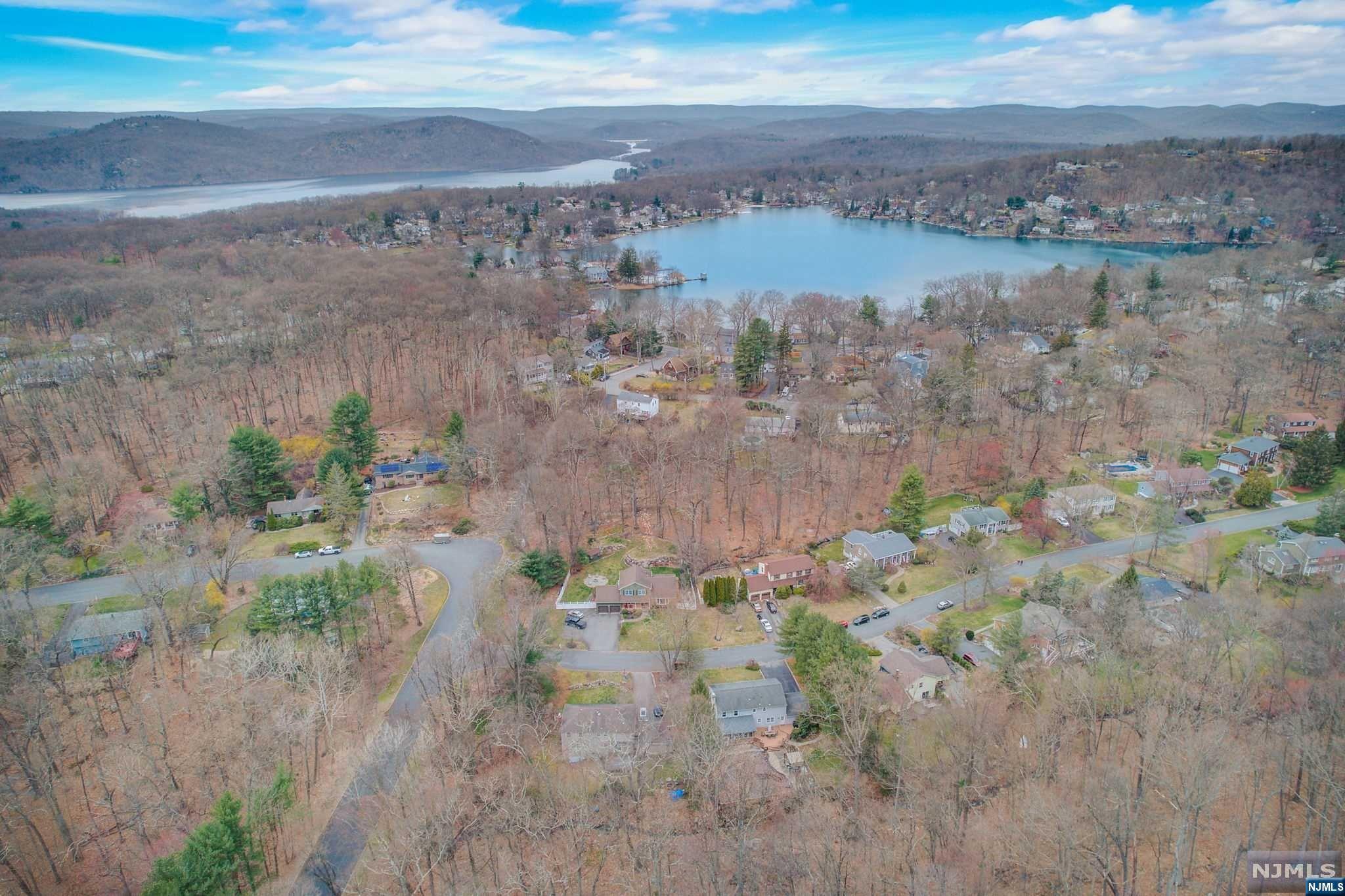 6 Sweetwater Lane