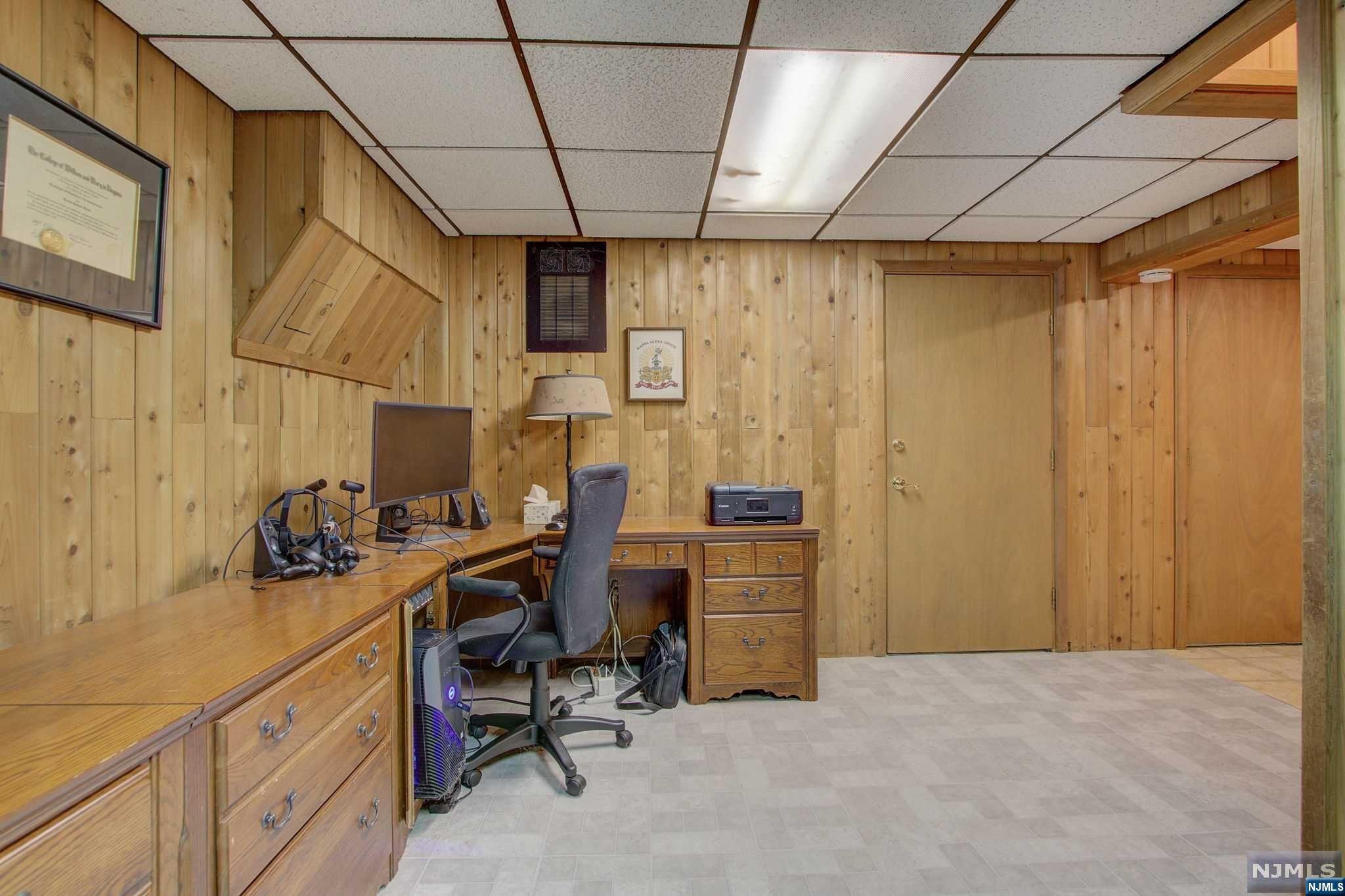6 Sweetwater Lane