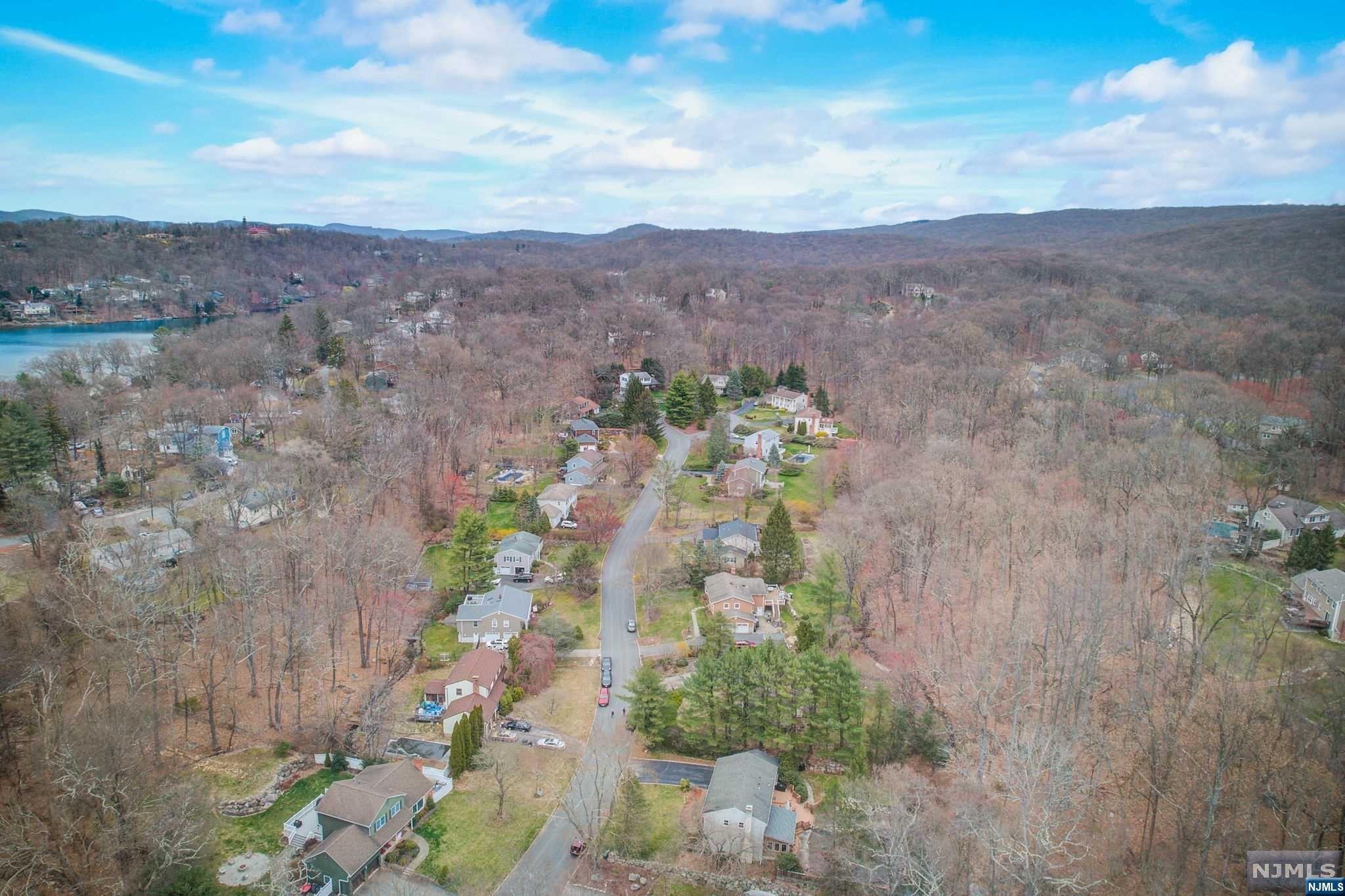 6 Sweetwater Lane