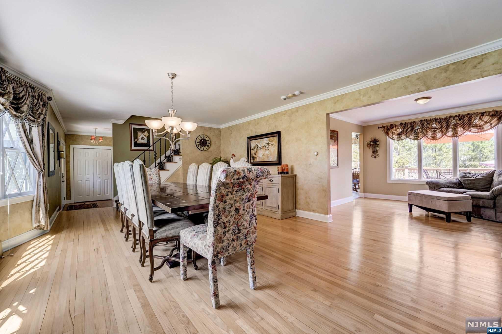 23 Deerfield Terrace