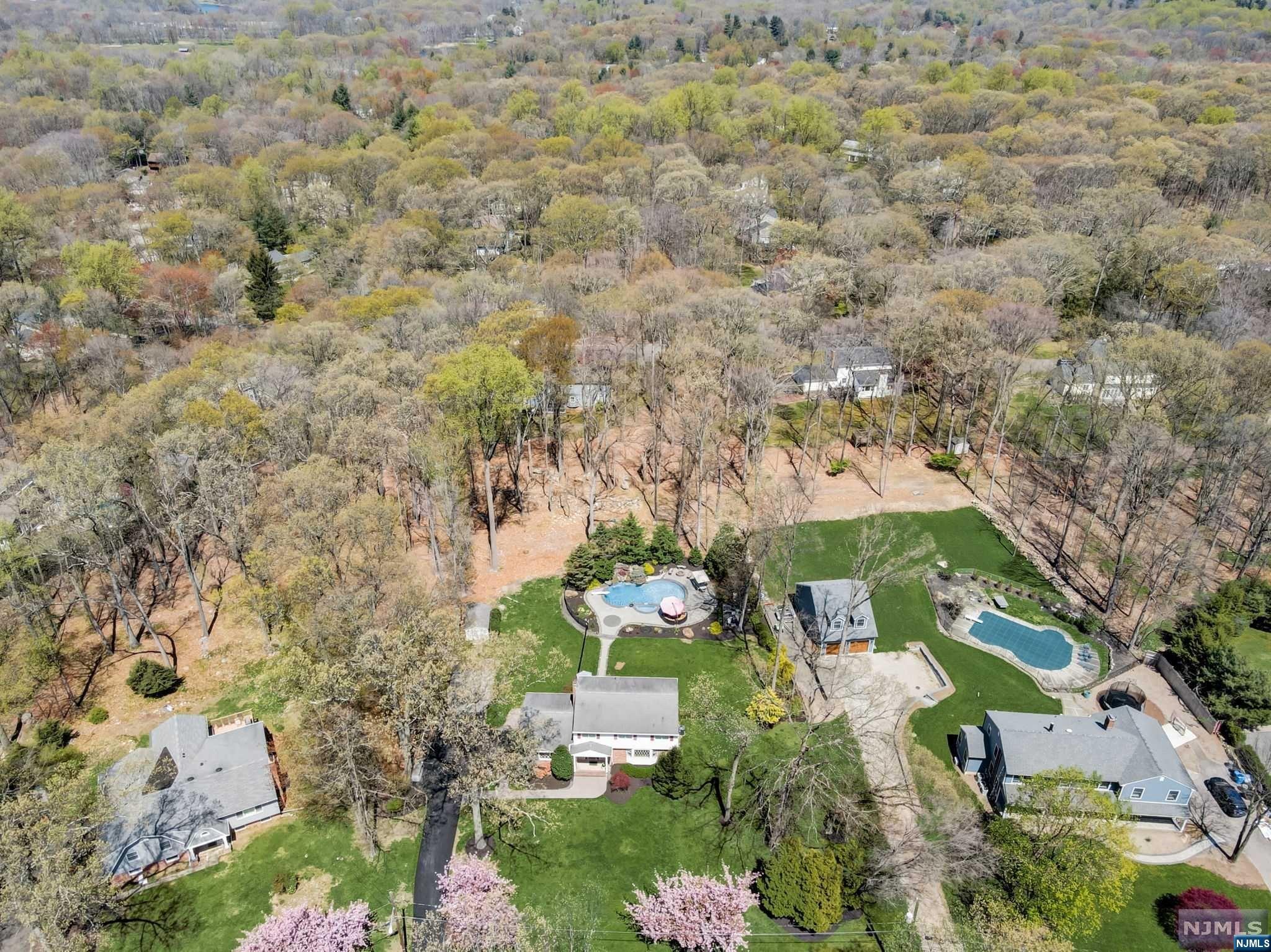 23 Deerfield Terrace