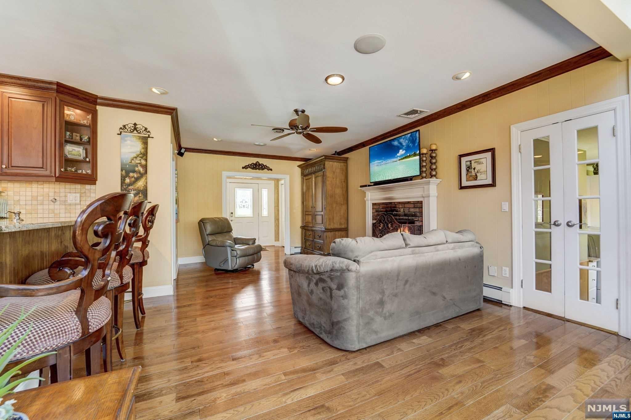 23 Deerfield Terrace