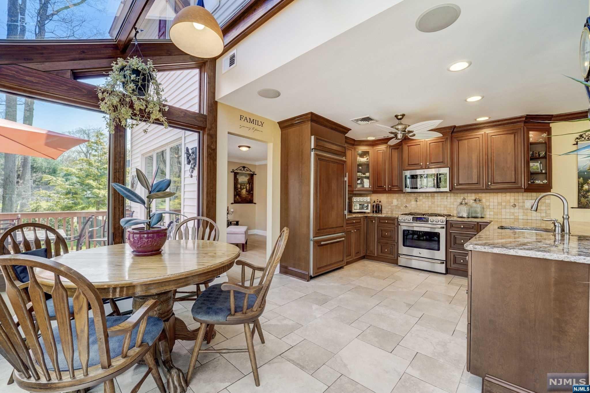 23 Deerfield Terrace