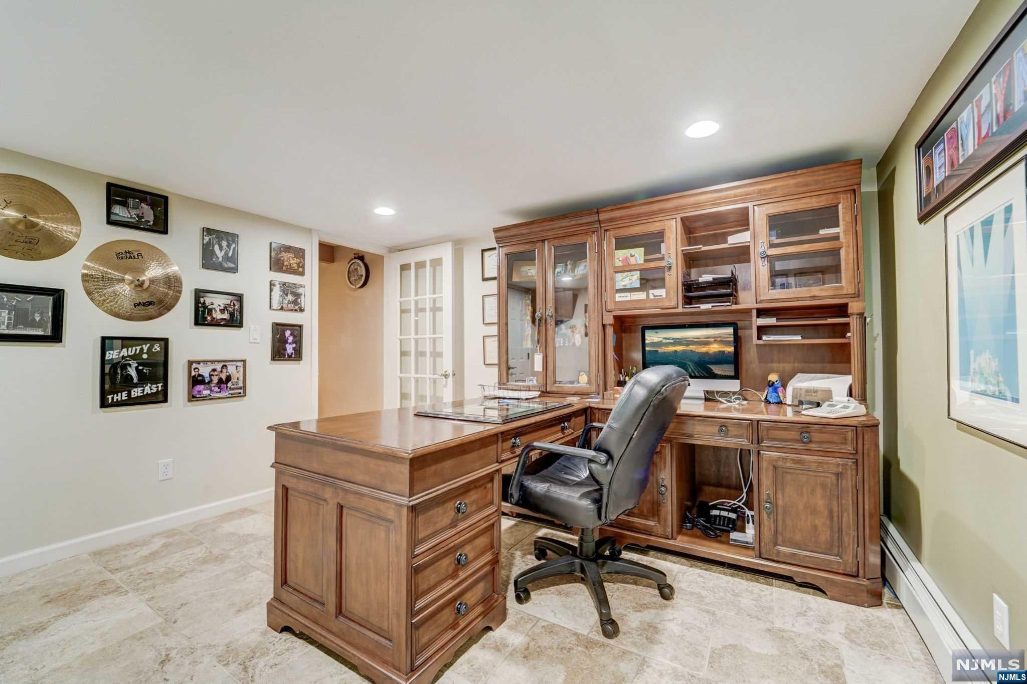 23 Deerfield Terrace