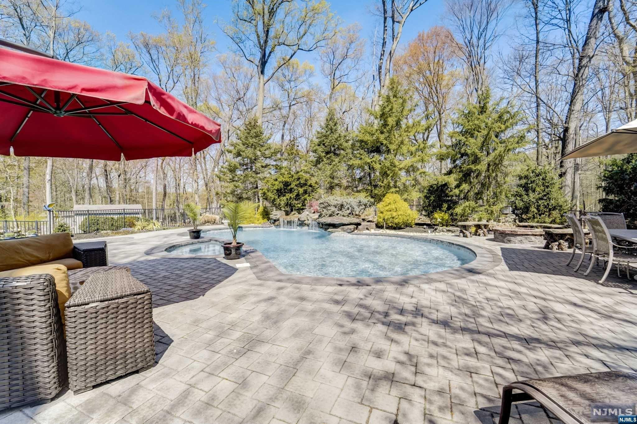 23 Deerfield Terrace