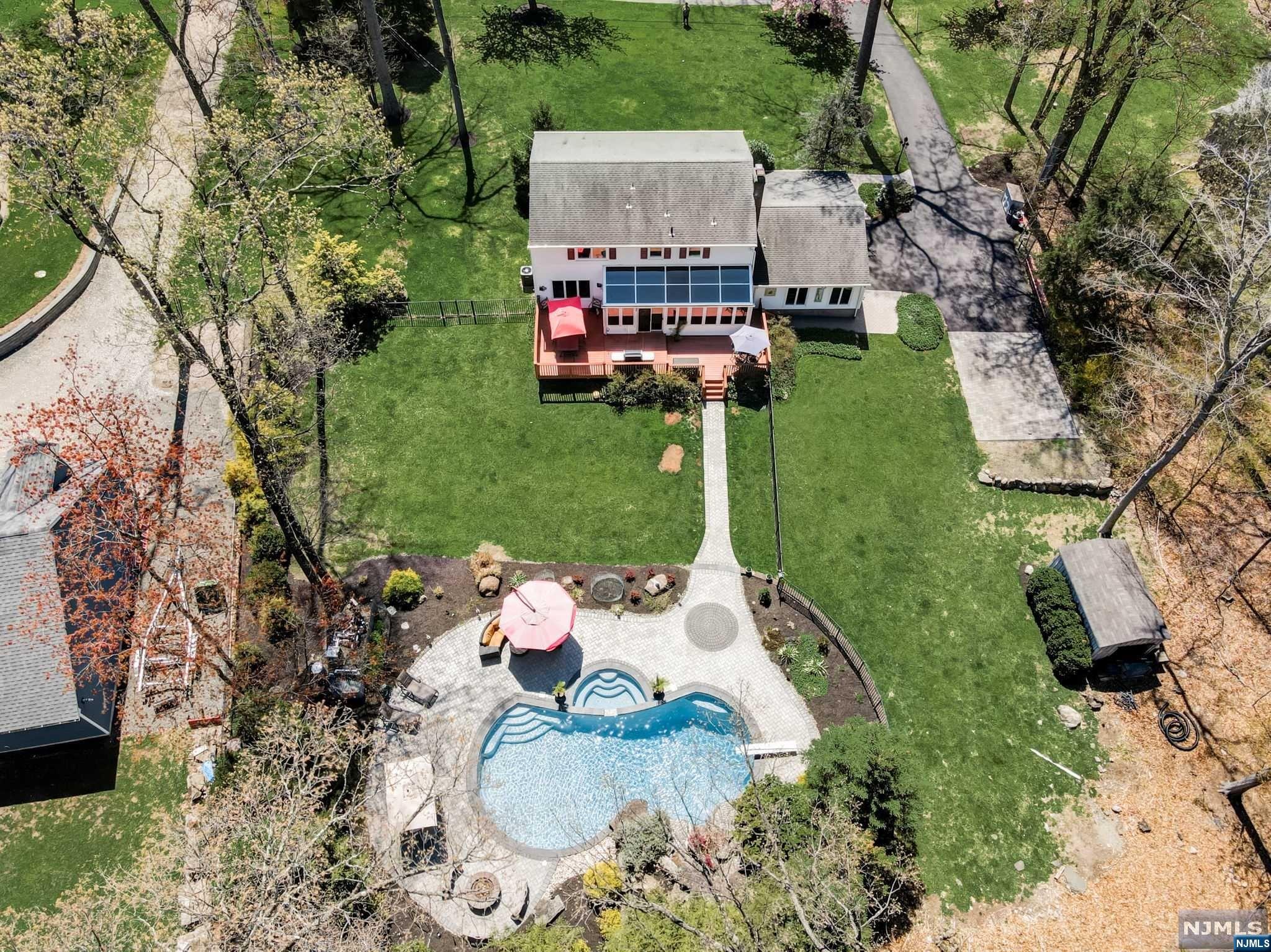 23 Deerfield Terrace