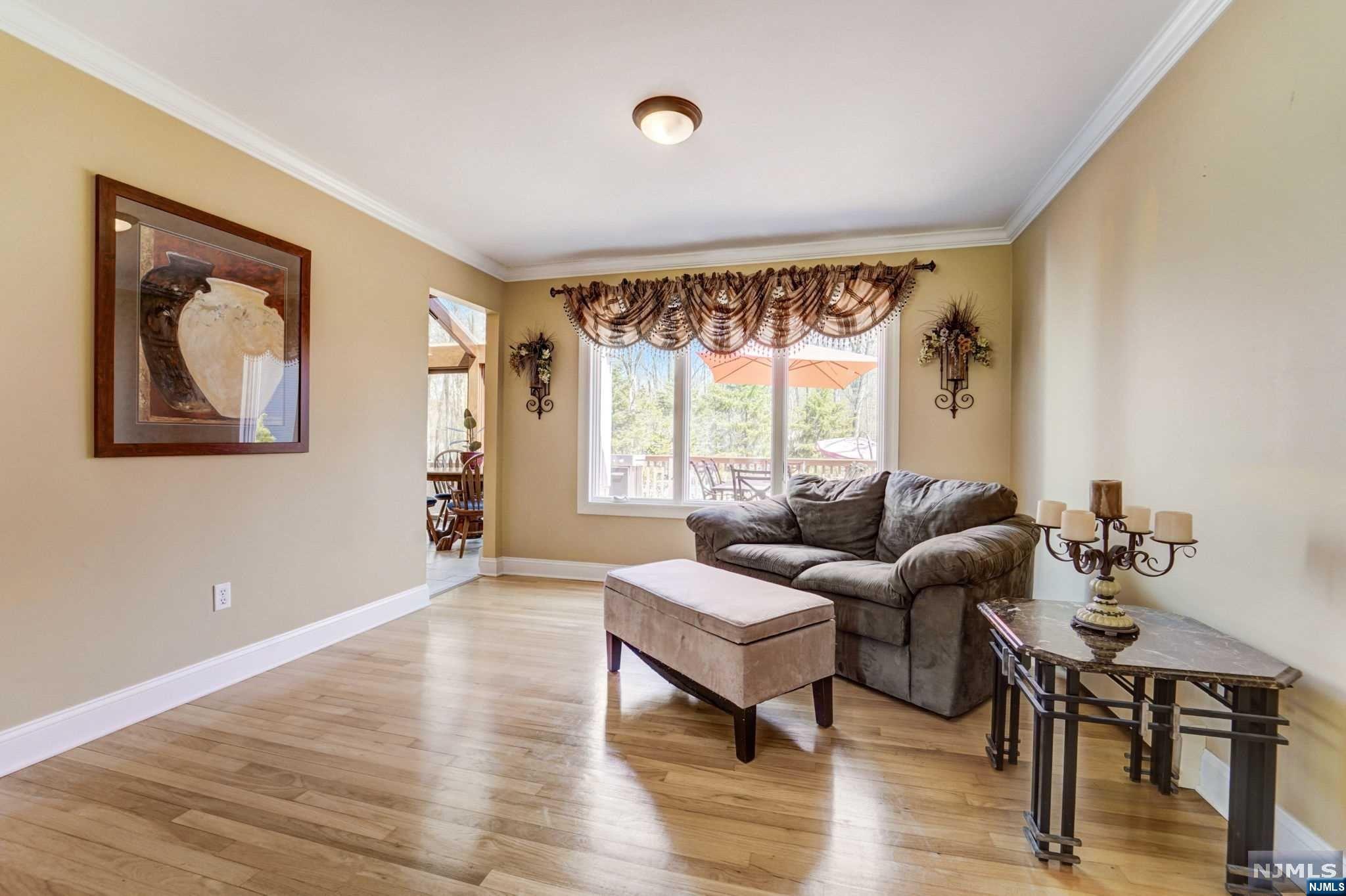 23 Deerfield Terrace