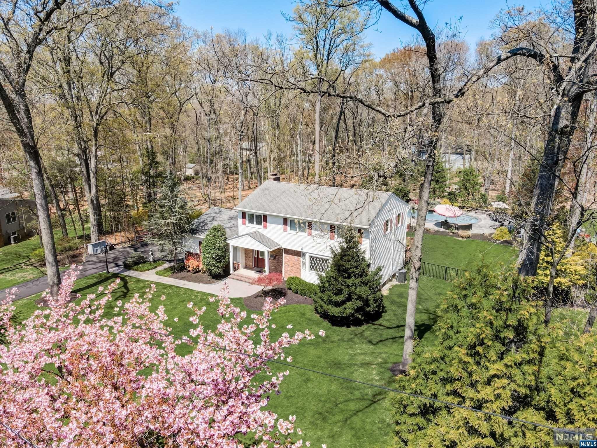 23 Deerfield Terrace