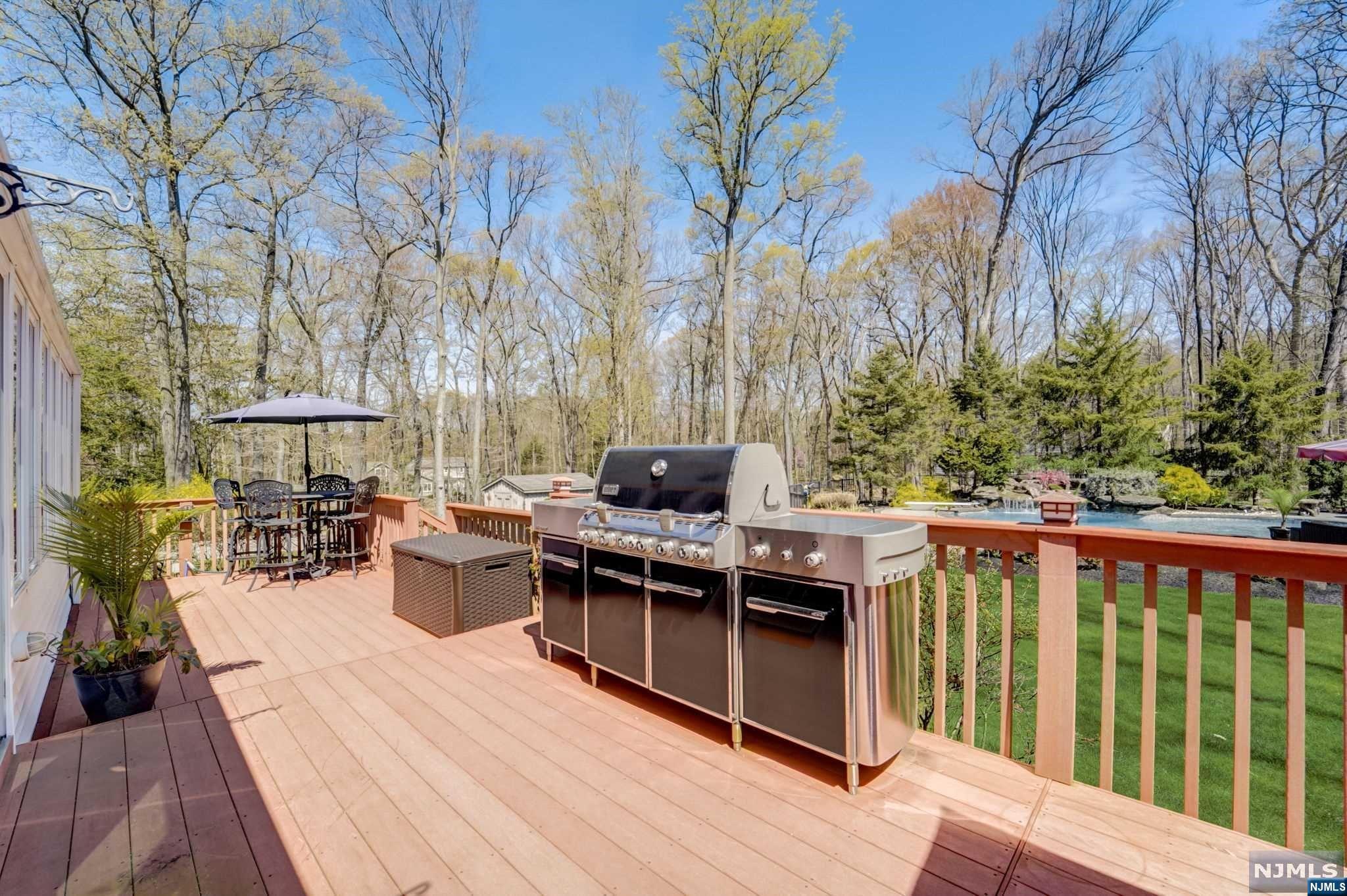 23 Deerfield Terrace