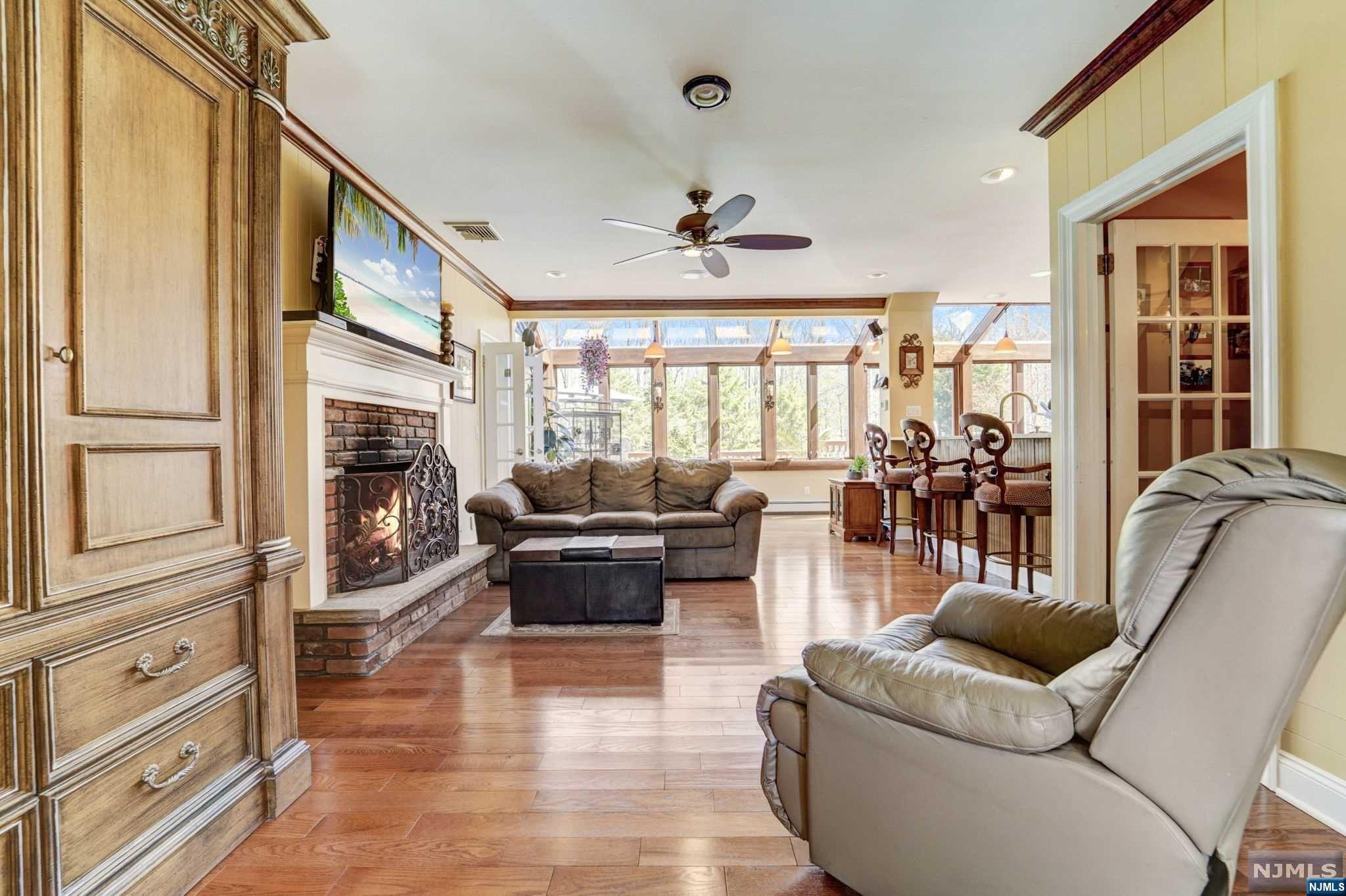 23 Deerfield Terrace