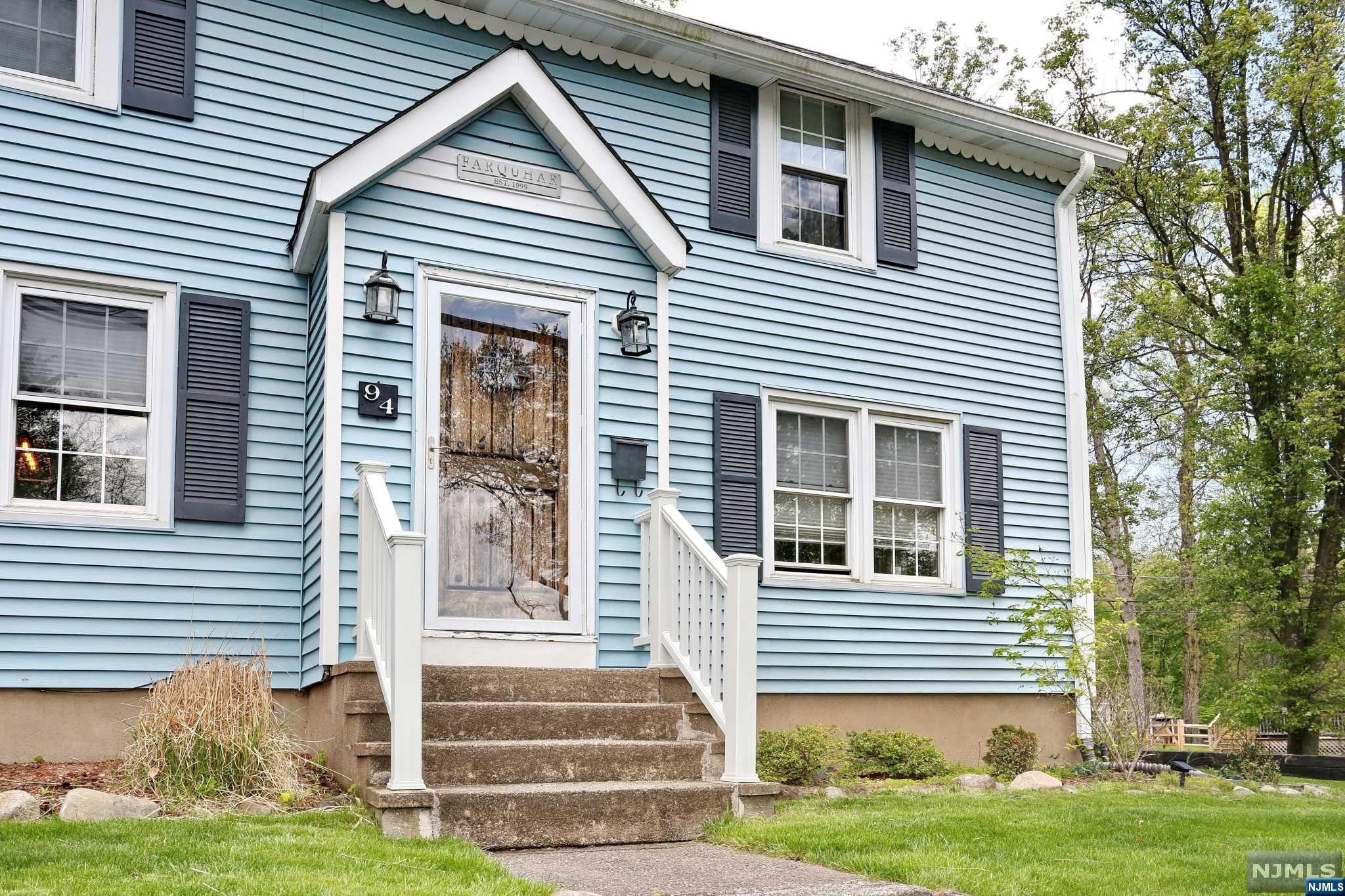 94 Colony Avenue