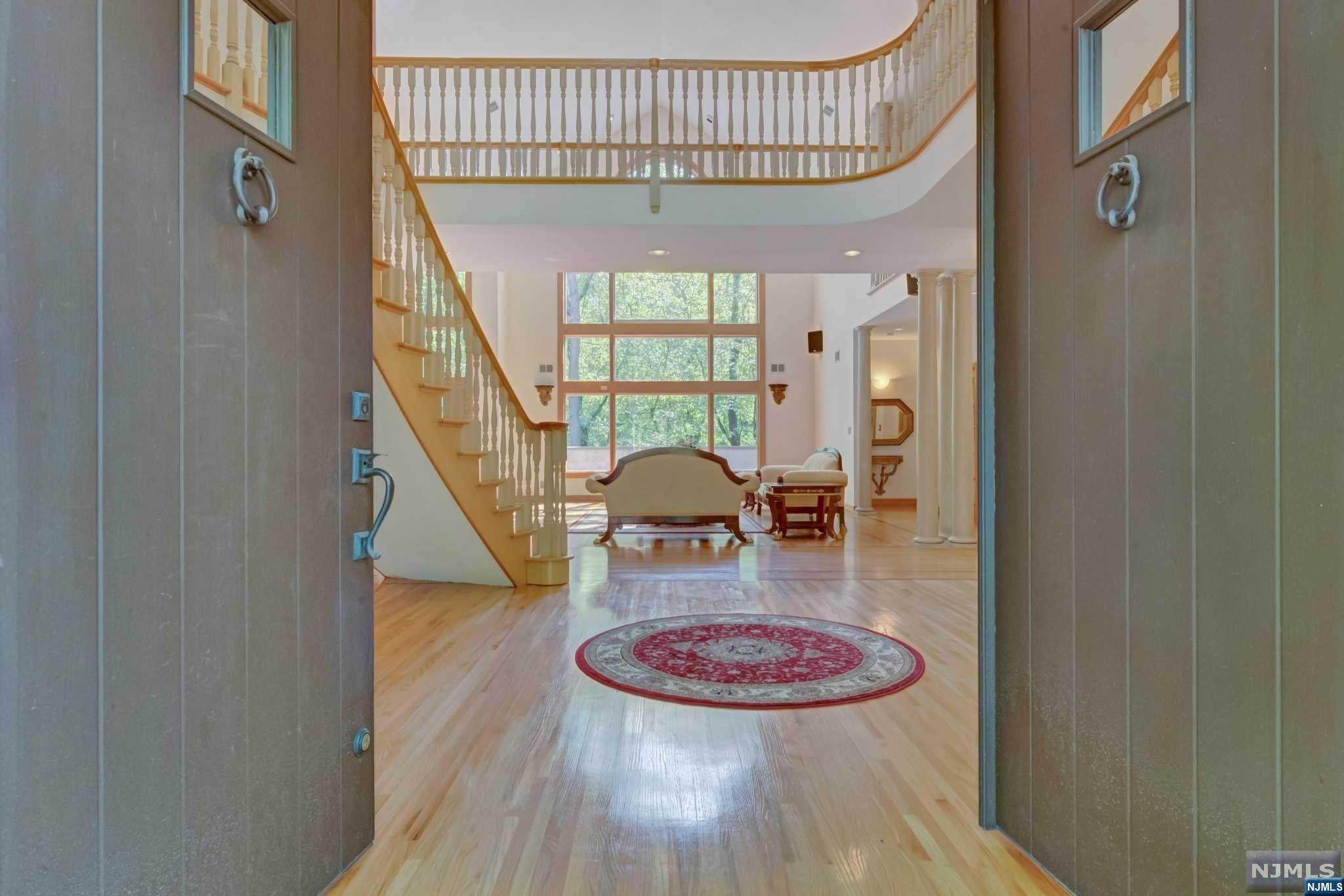 21 Surrey Lane