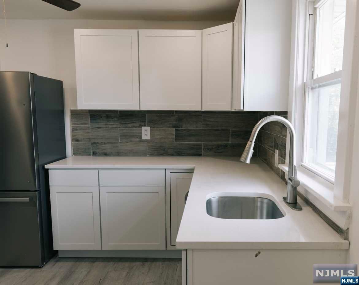 279 1st Street 2