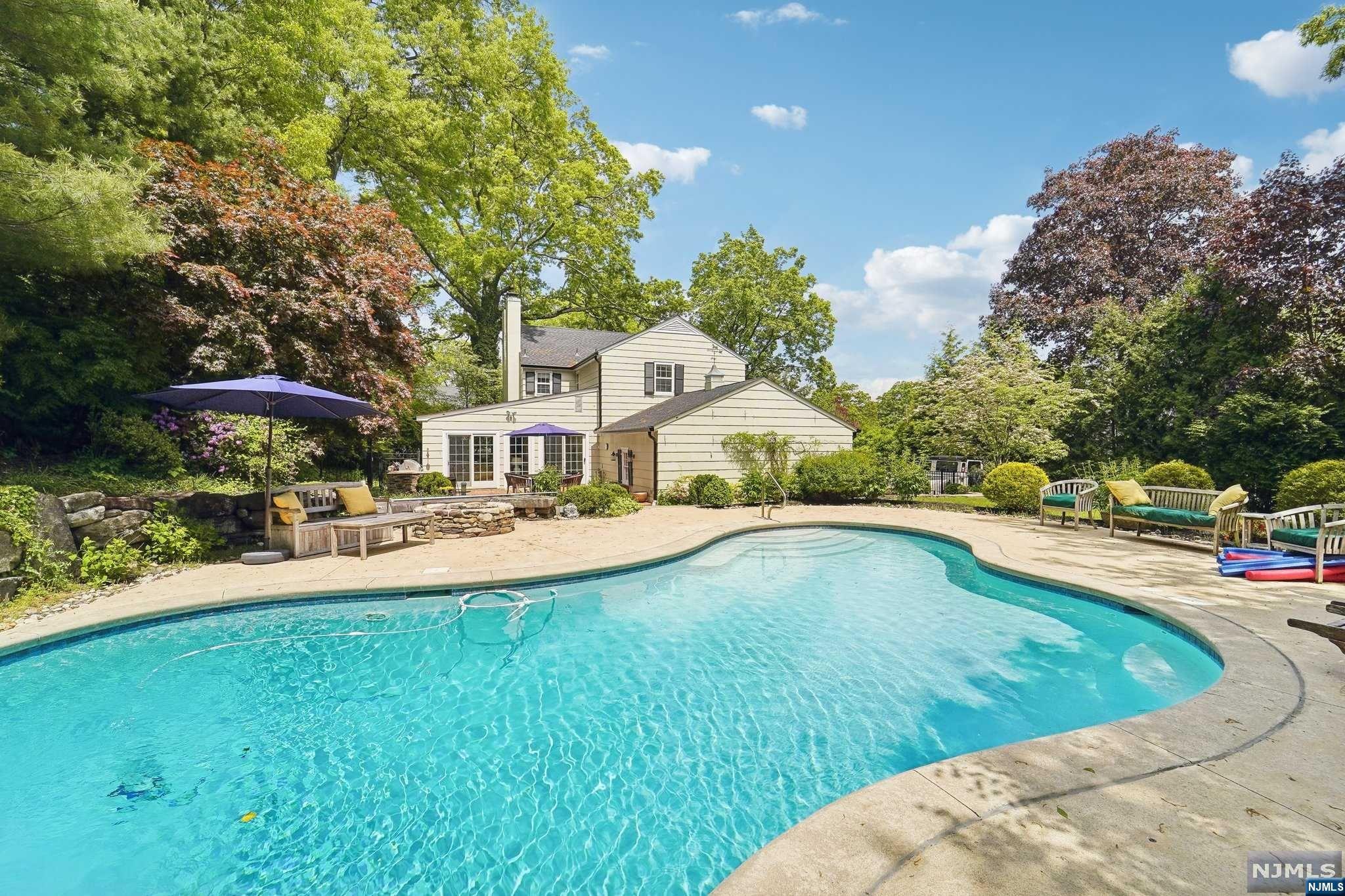 216 Hempstead Road