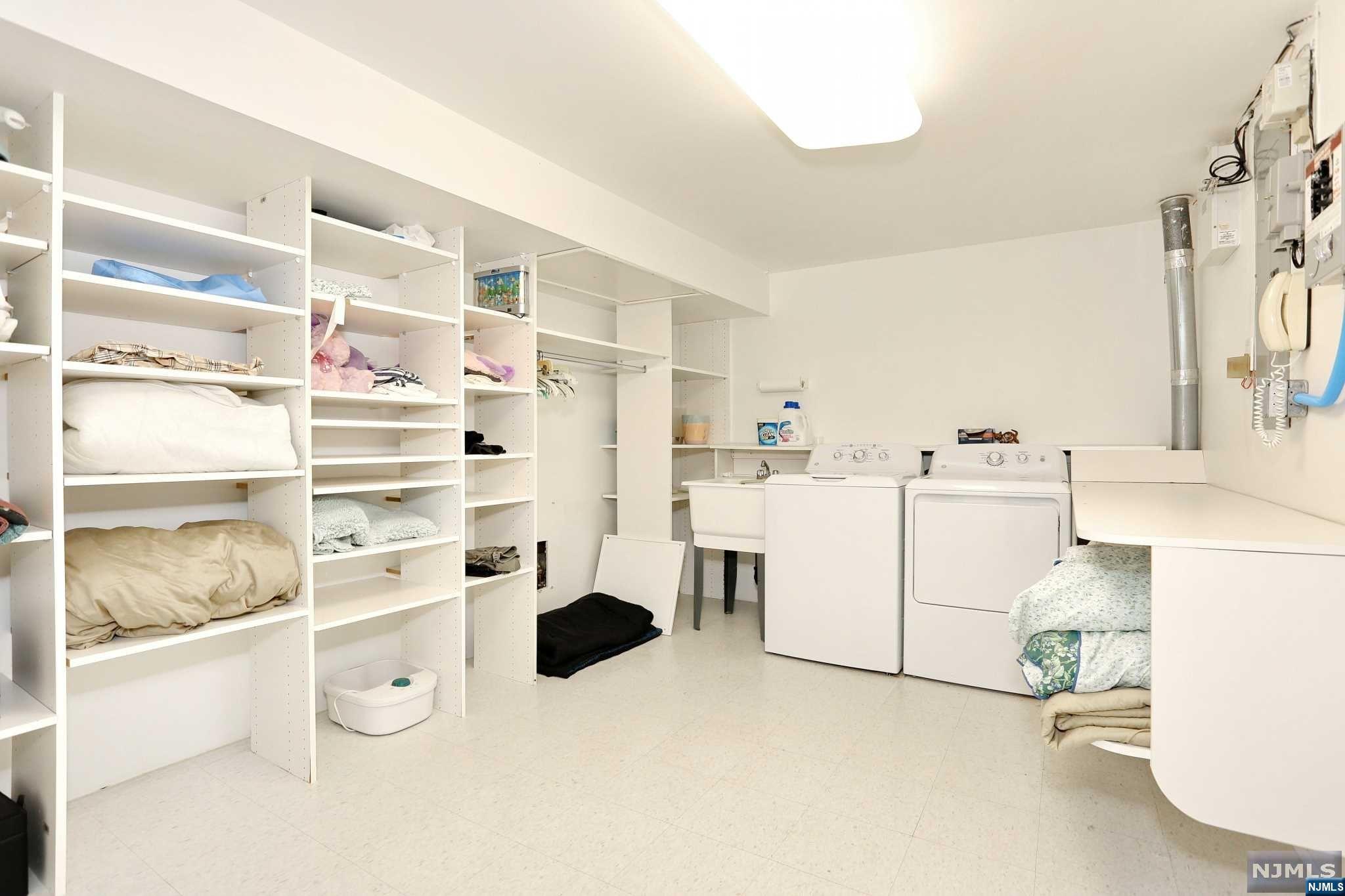 211 Laurel Brook Road 211